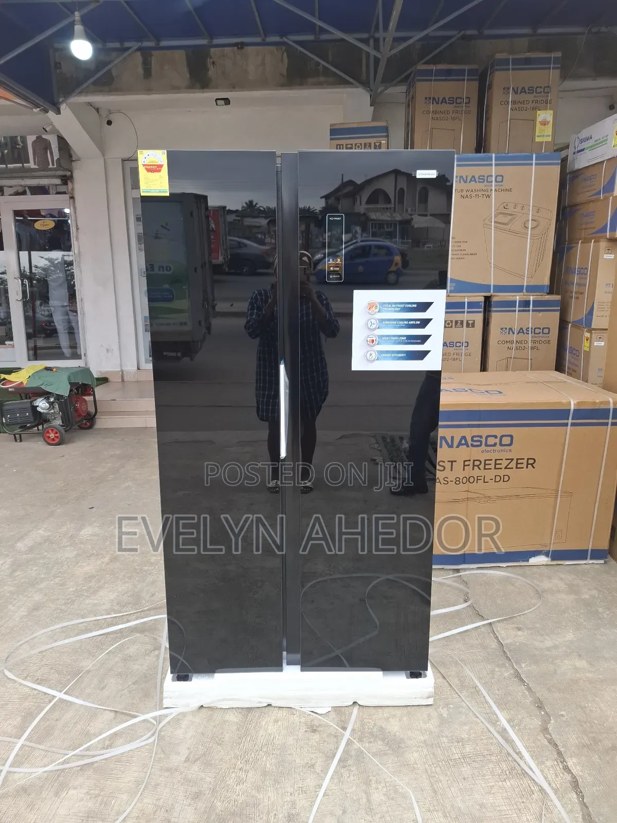 Black Mirror Side by Side Pearl Fridge 521litres