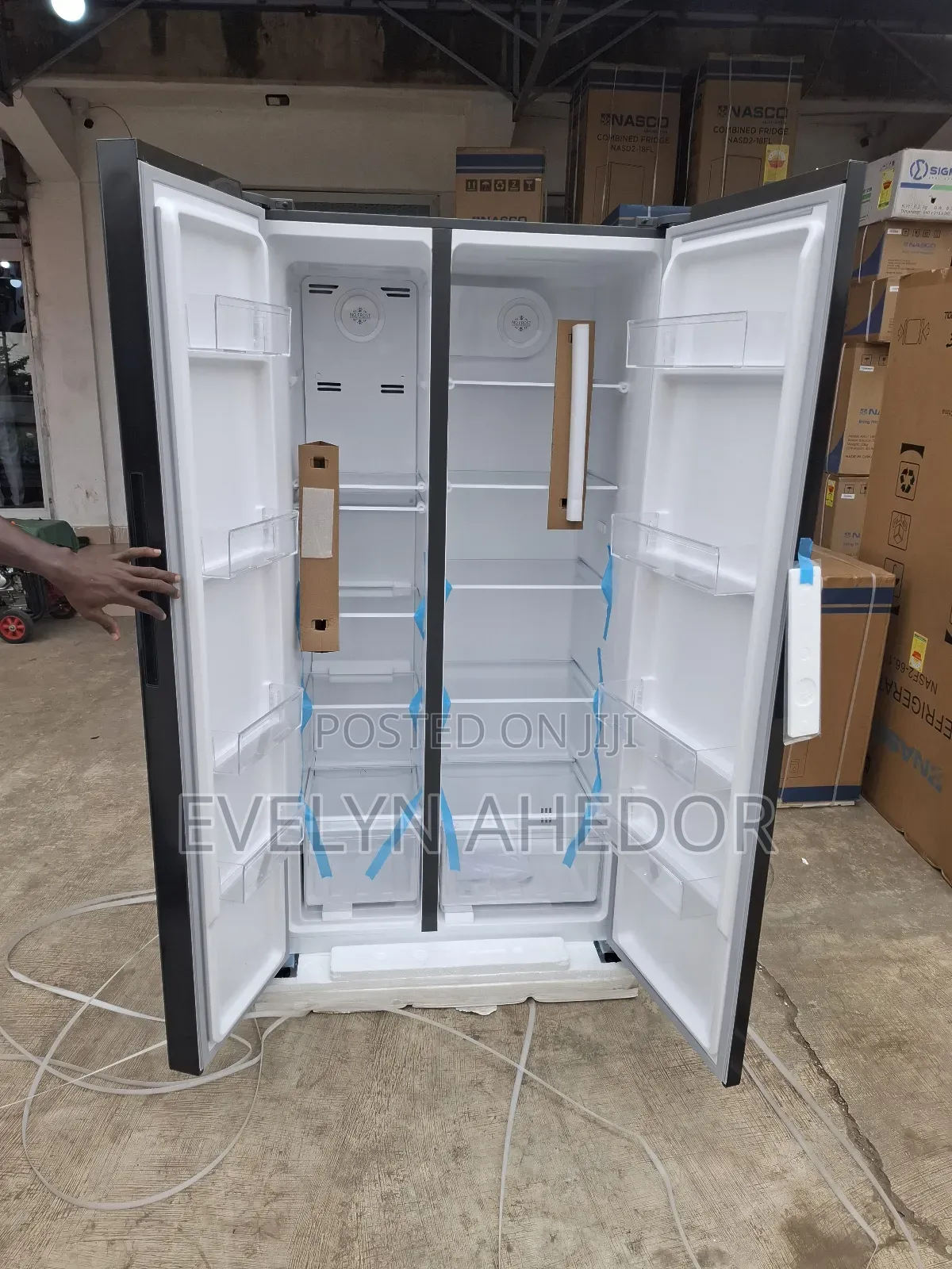 Black Mirror Side by Side Pearl Fridge 521litres