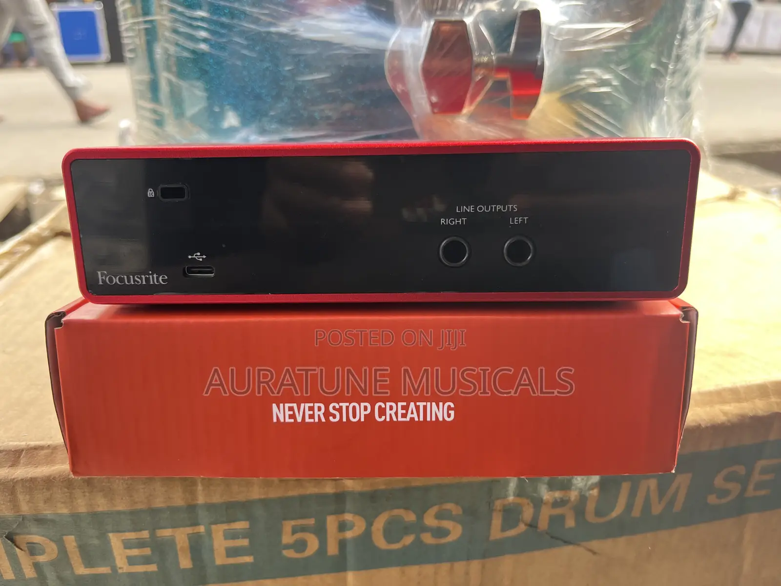 Focusrite 2i2 Sound Card