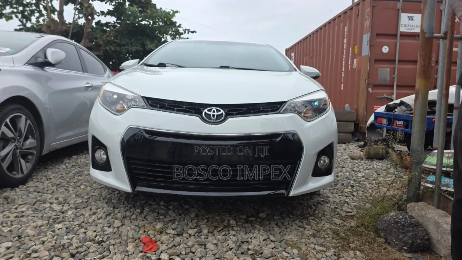 Toyota Corolla S 4dr Sedan (1.8L 4cyl CVT) 2016 White