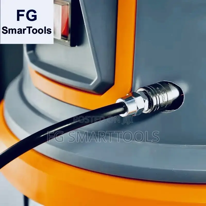 Vacuum Cleaner and Sofa / Carpet Extraction Cleaner 35l