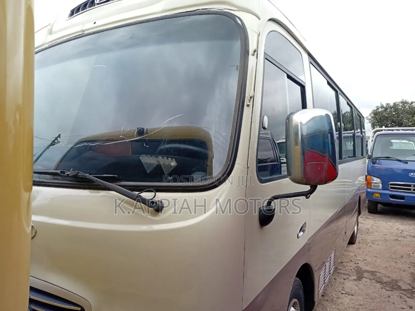 Hyundai County 2015 Grey