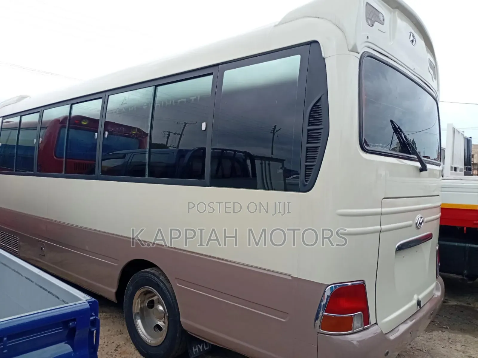 Hyundai County 2015 Grey