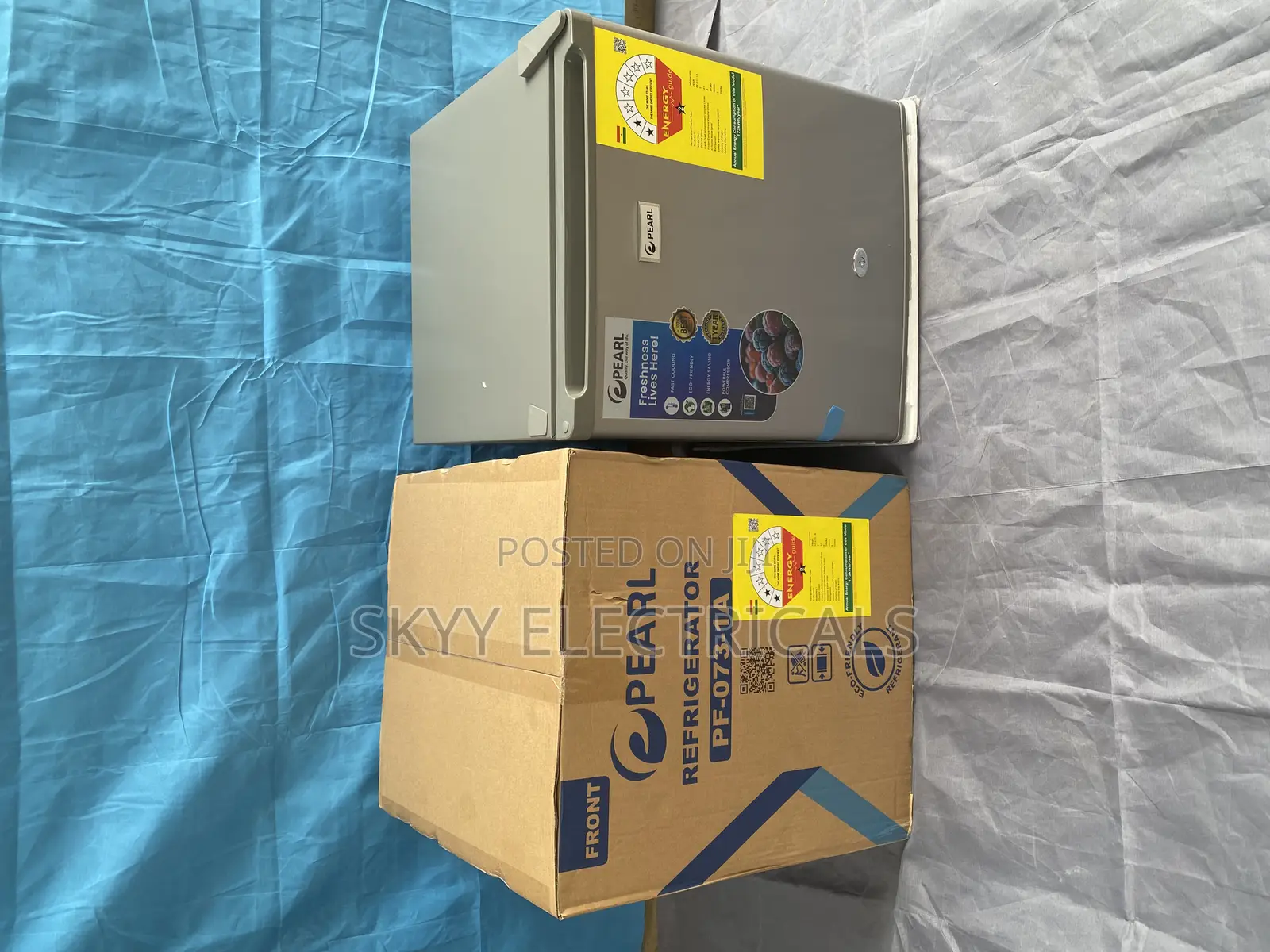 Pf-073-1a 40liters Bedside Fridge