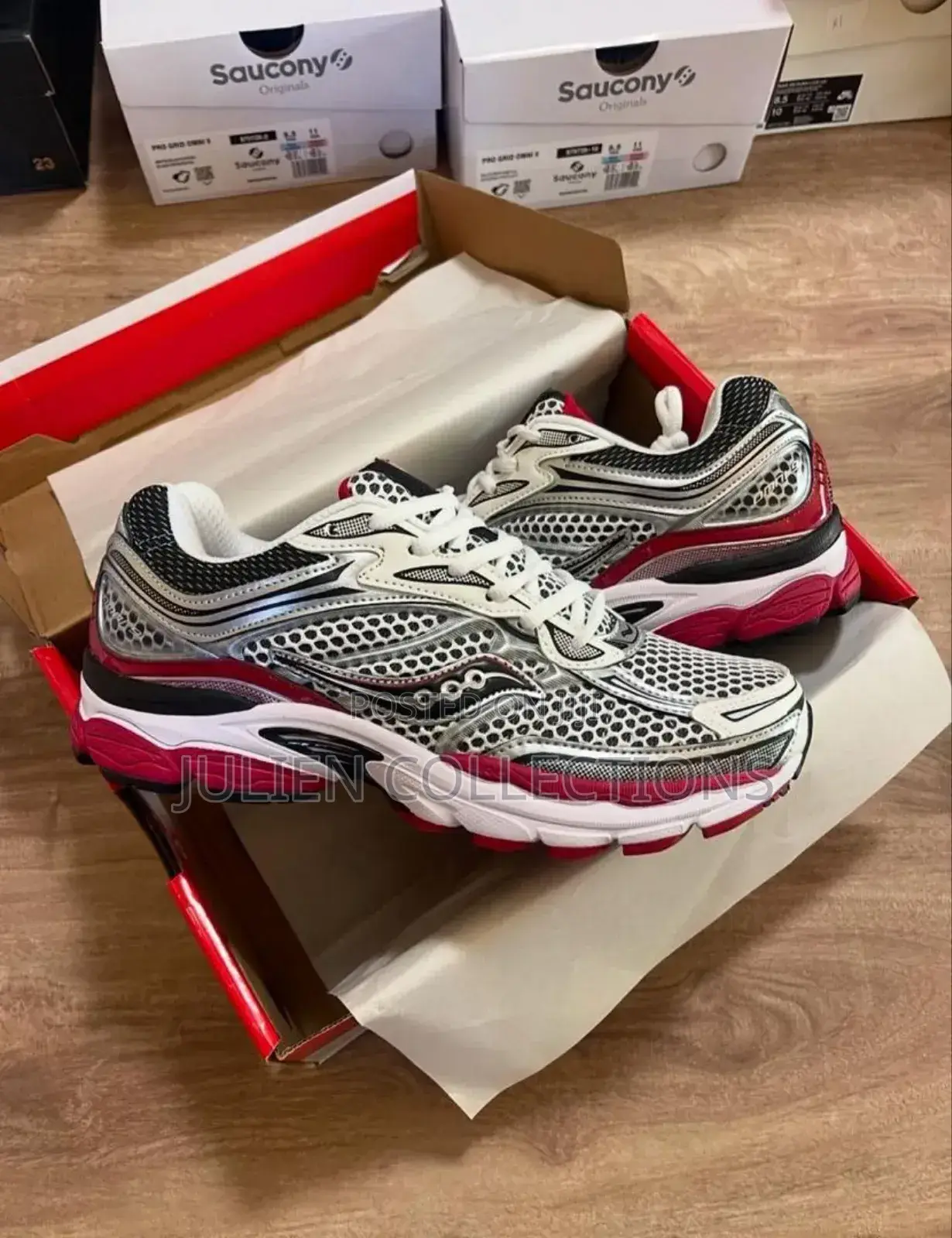 Saucony Omni 9 Red Silver and Black