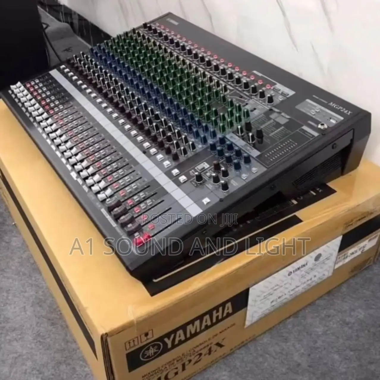 Yamaha Mgp24x 24 Channels Mixer