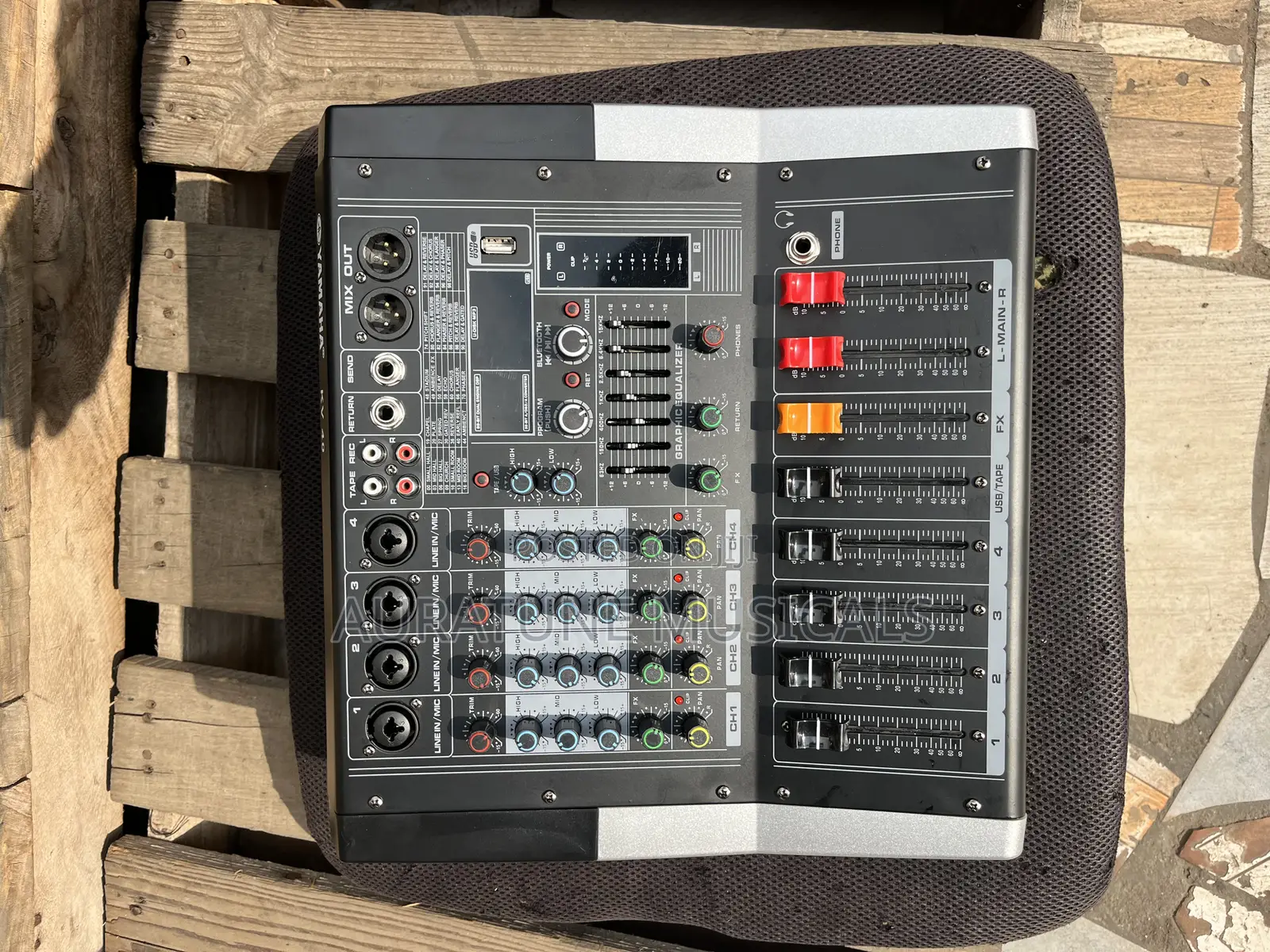 Yamaha Powered Mixer Kv04 (4 Channels)