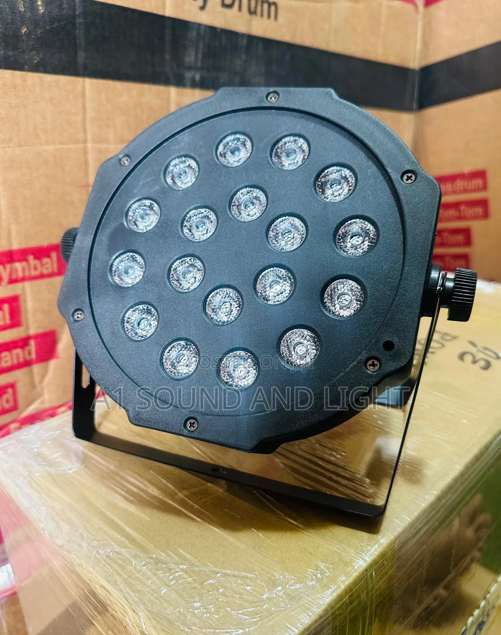 18 Lamp Led Par Can