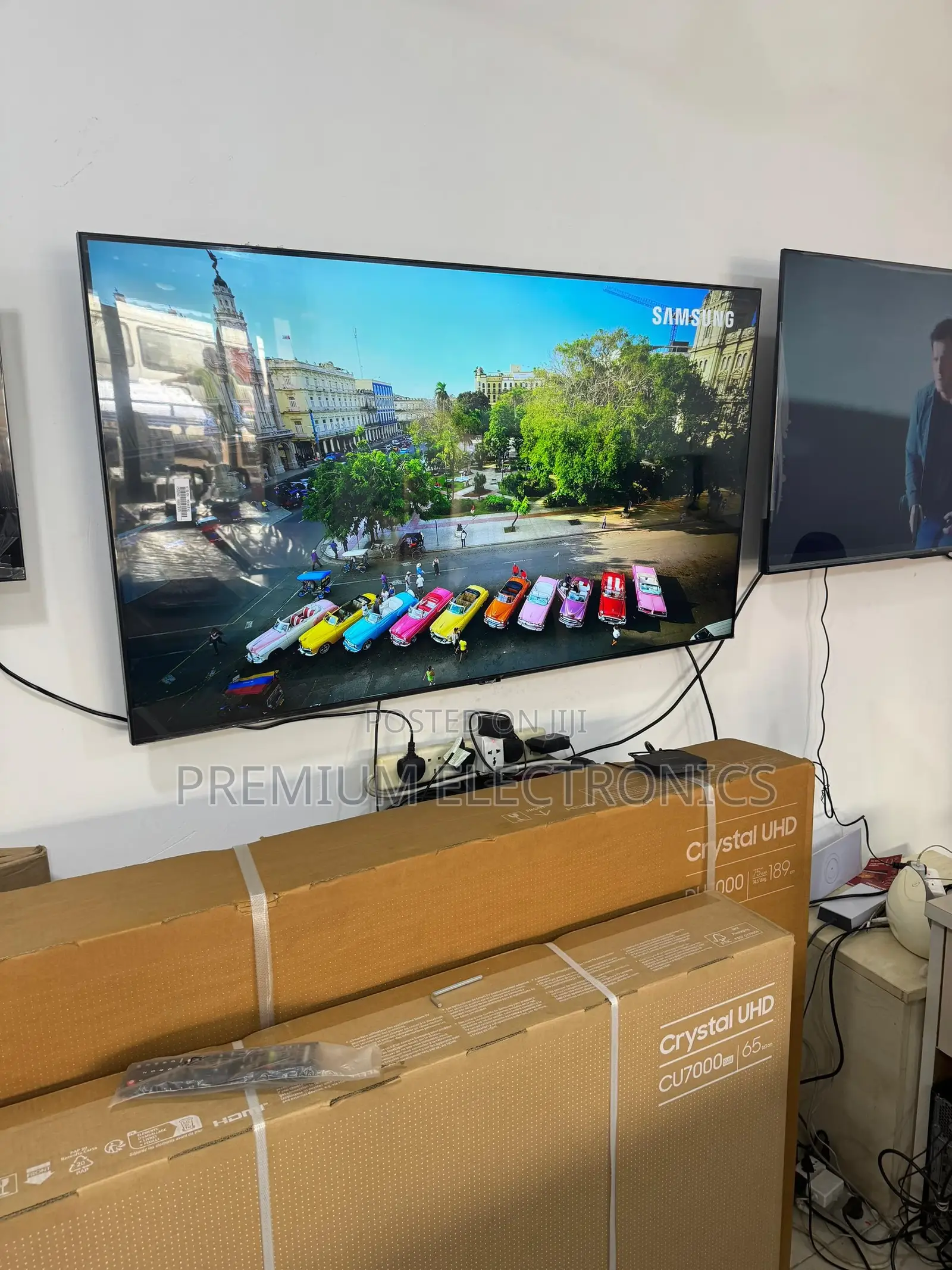Samsung High Quality 55" Crystal Uhd 4k Du7000 Smart Tv