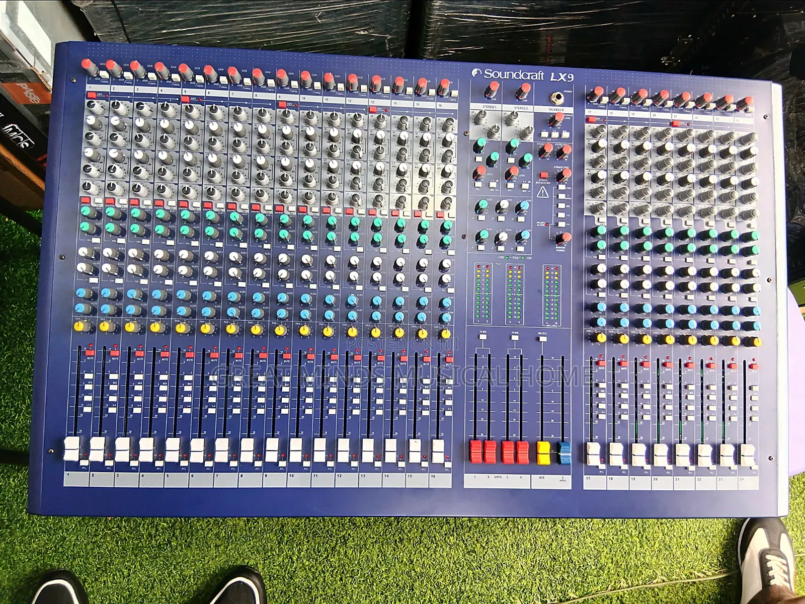 Soundcraft Lx 9 24 Channel Professional Mixer