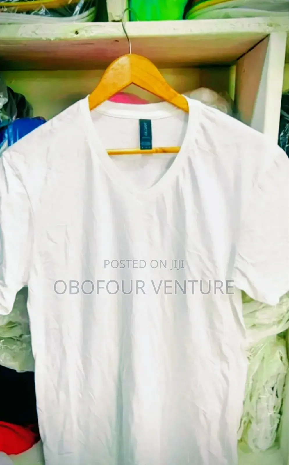 V-Neck, All White From Usa Gildan