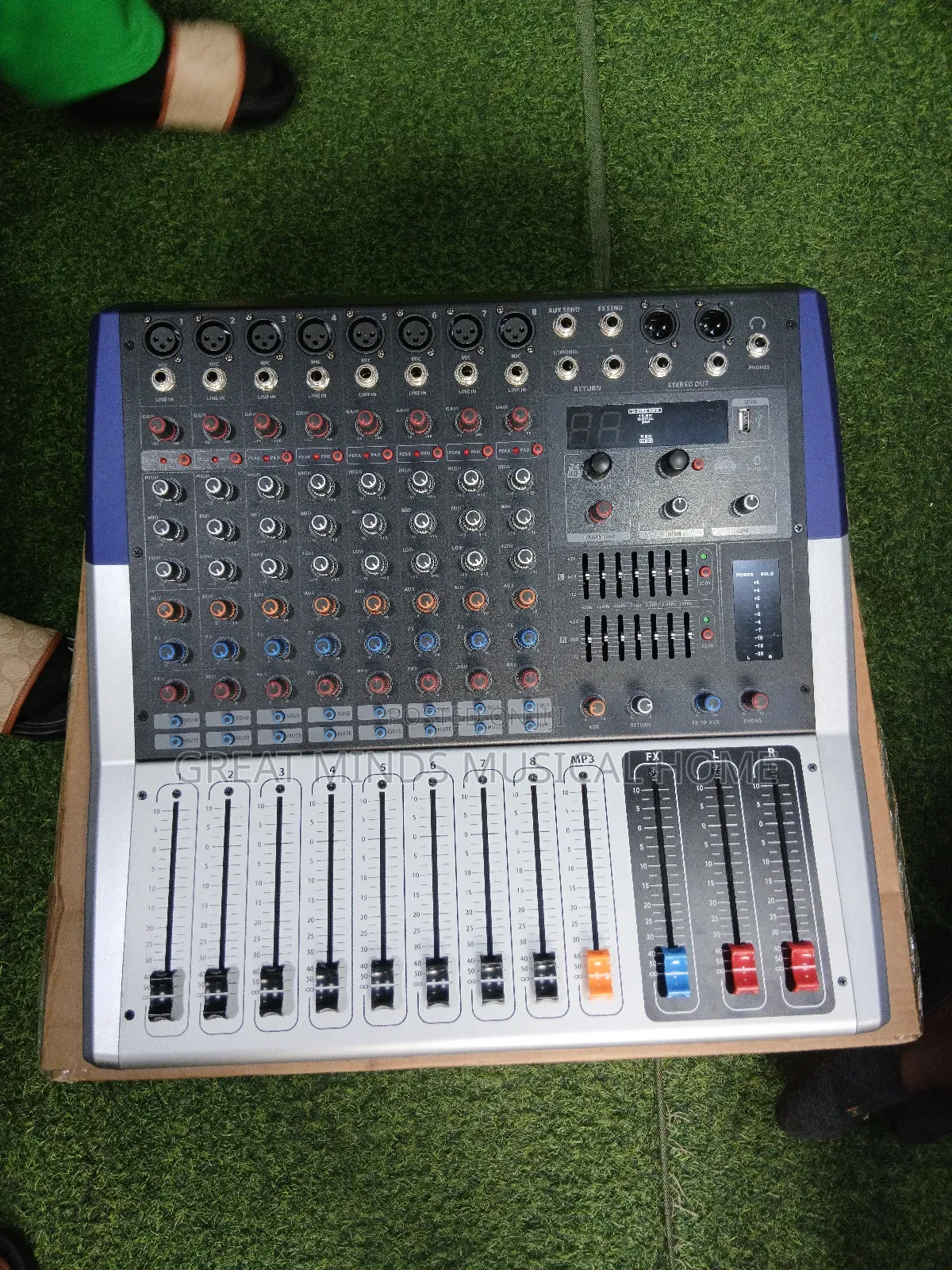 Yamaha Kv 8 Channels Mixer