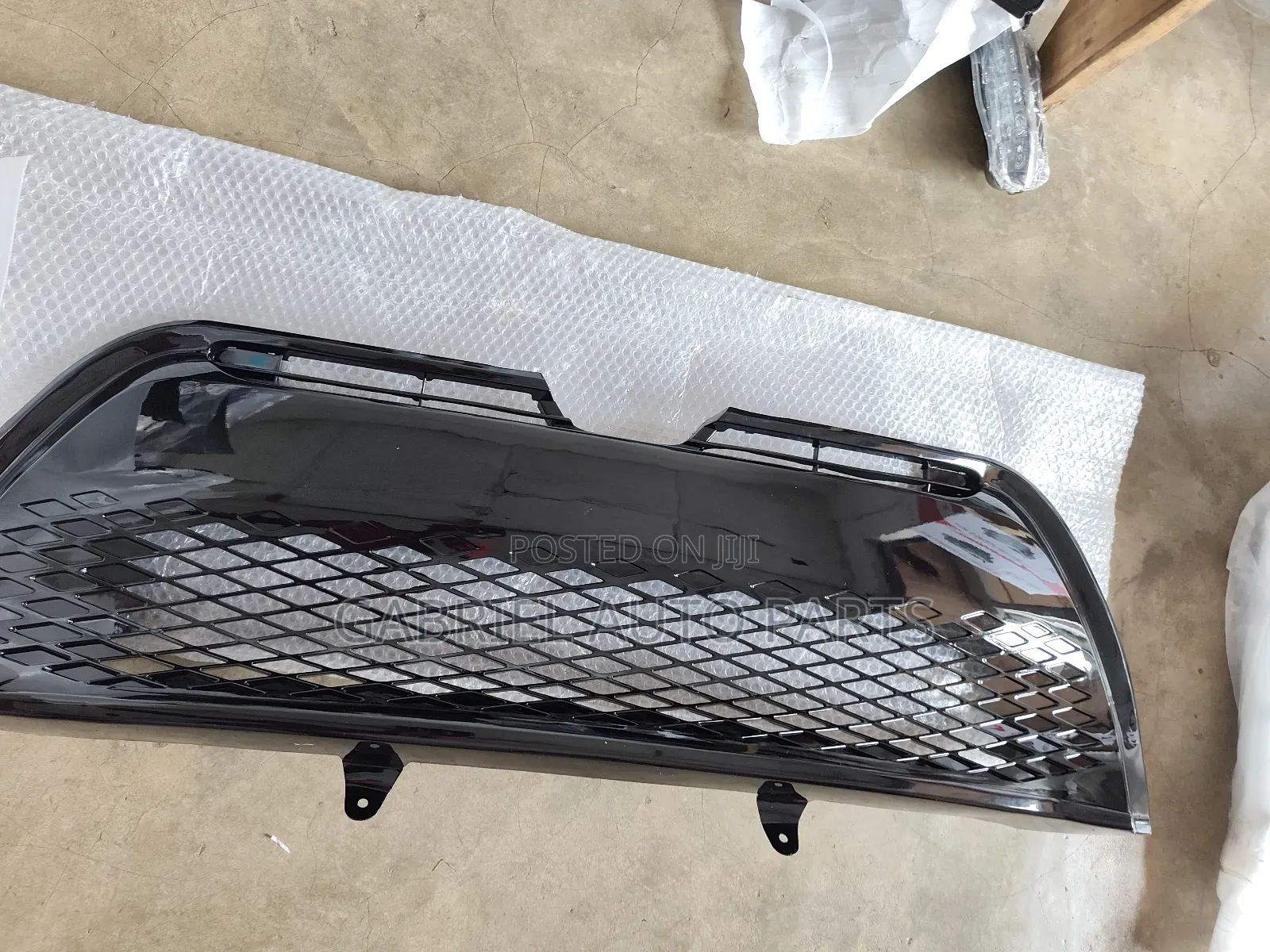 Toyota Corolla Down Bumper Grill 2016___2019