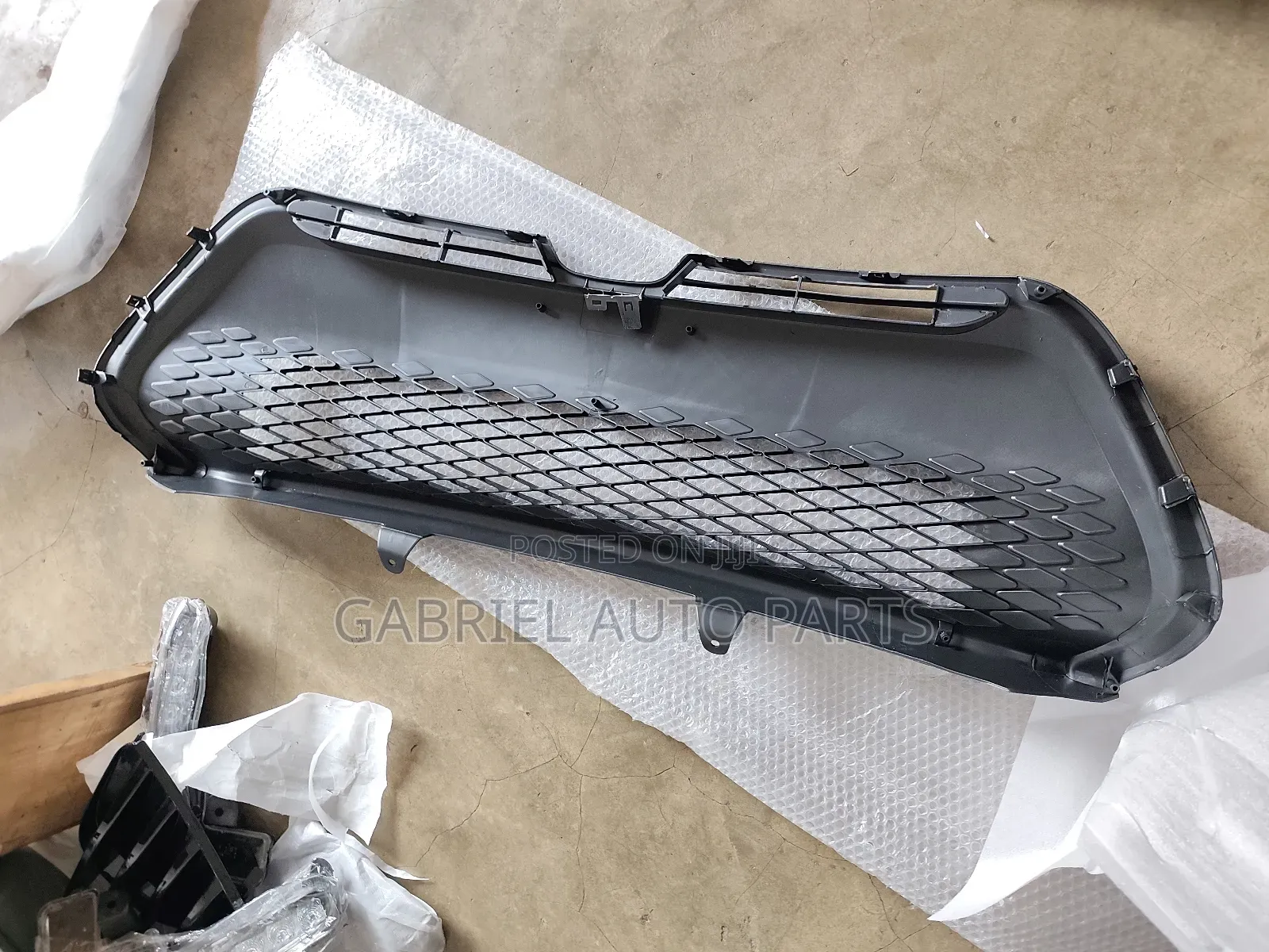 Toyota Corolla Down Bumper Grill 2016___2019