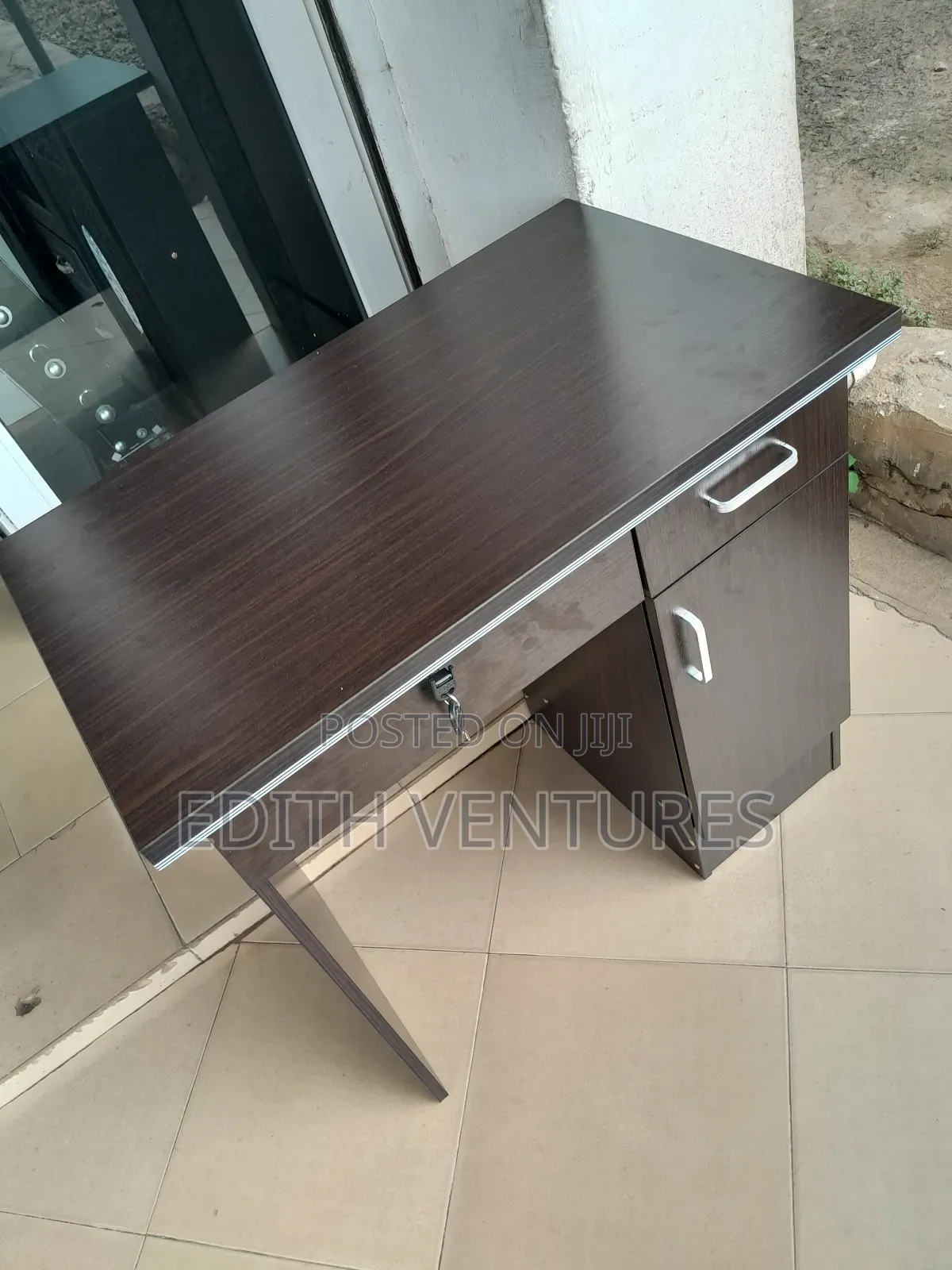 Penny Office Table