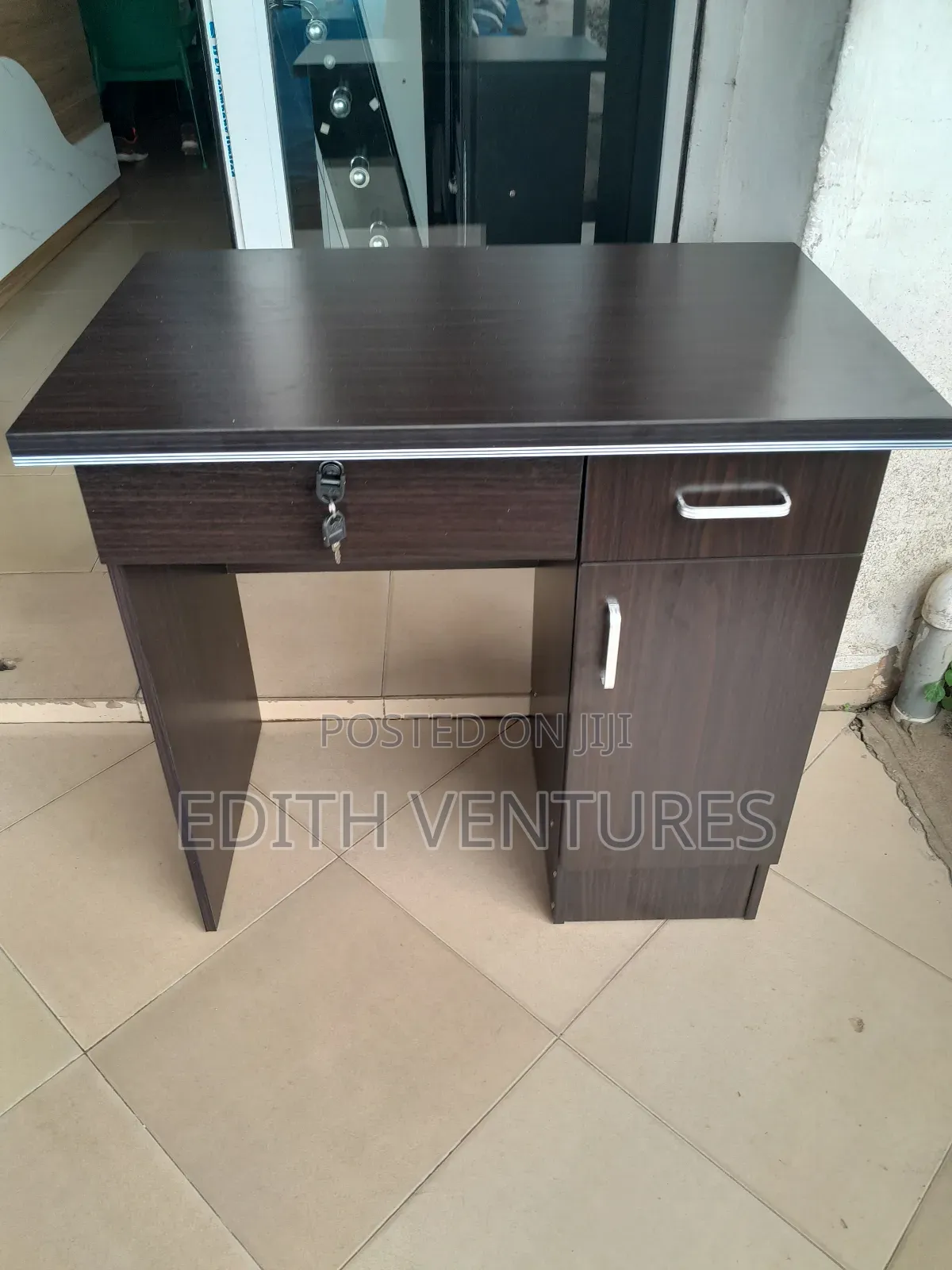 Palace Table