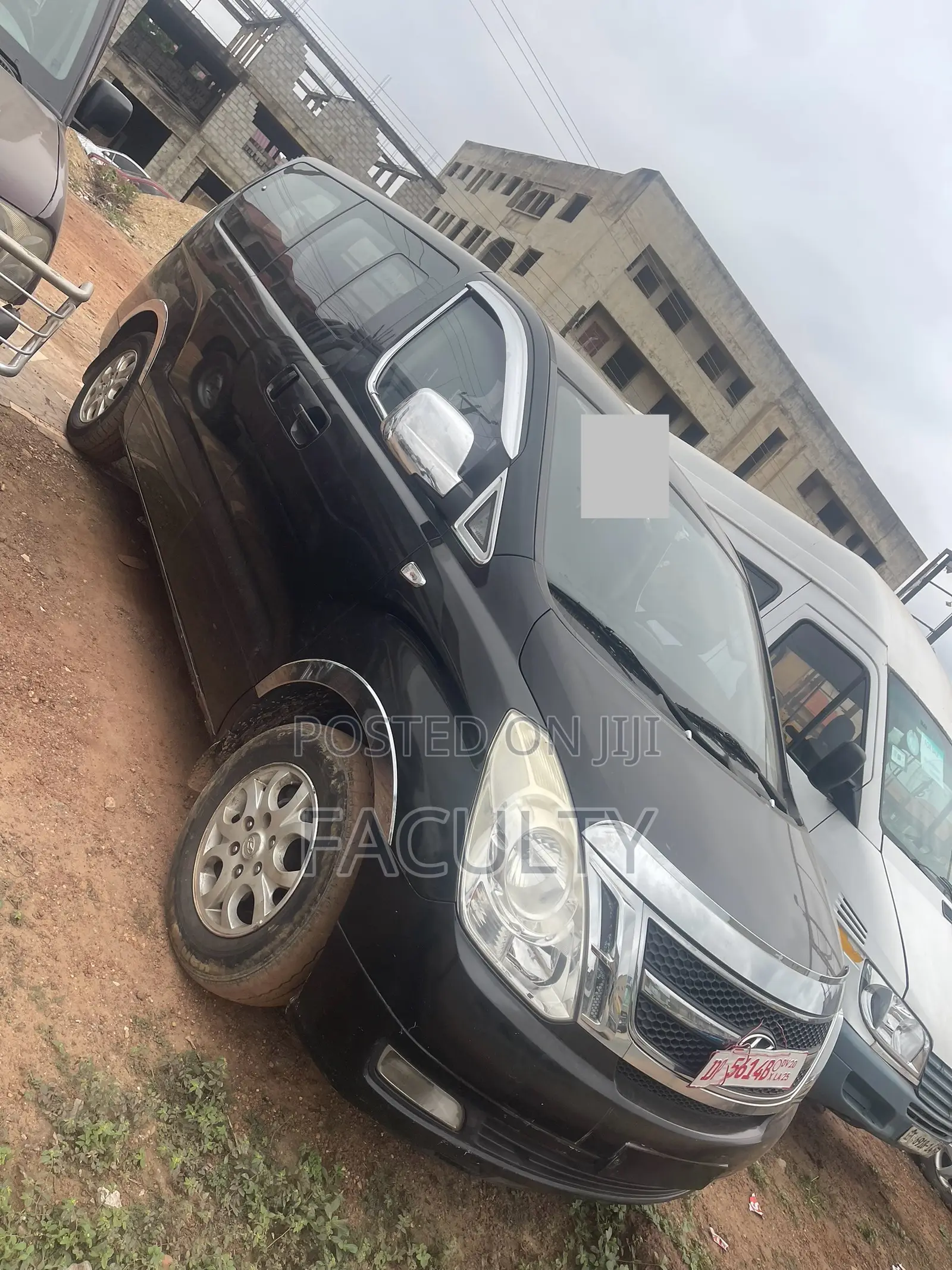 Hyundai Starex 2012 Black