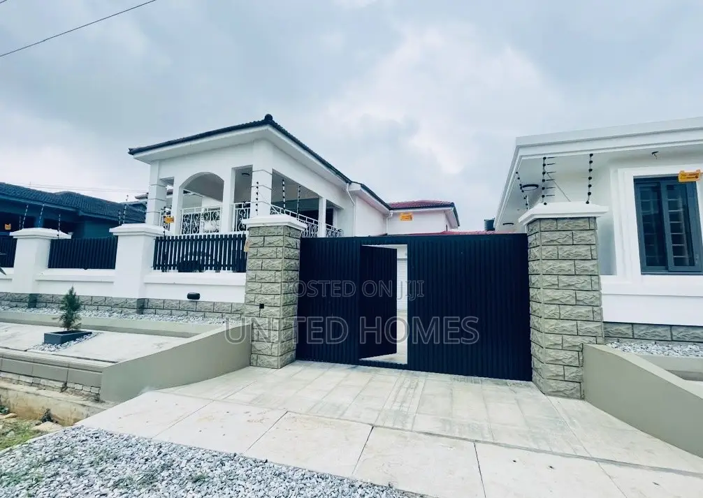 4bdrm House in East Legon for rent