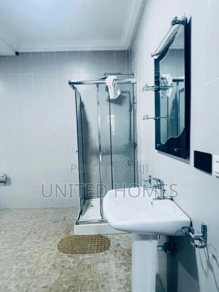 4bdrm House in East Legon for rent
