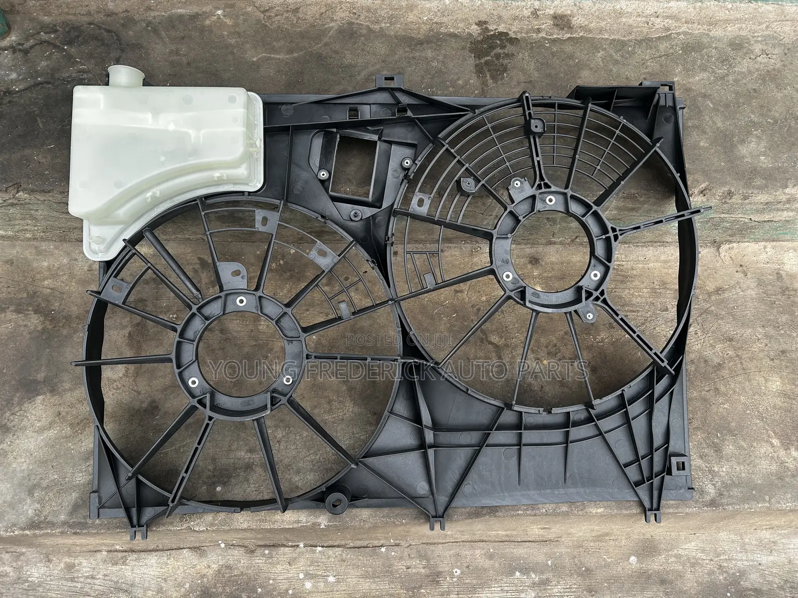 Toyota Highlander 2015 2017 2018 Radiator Fan Case