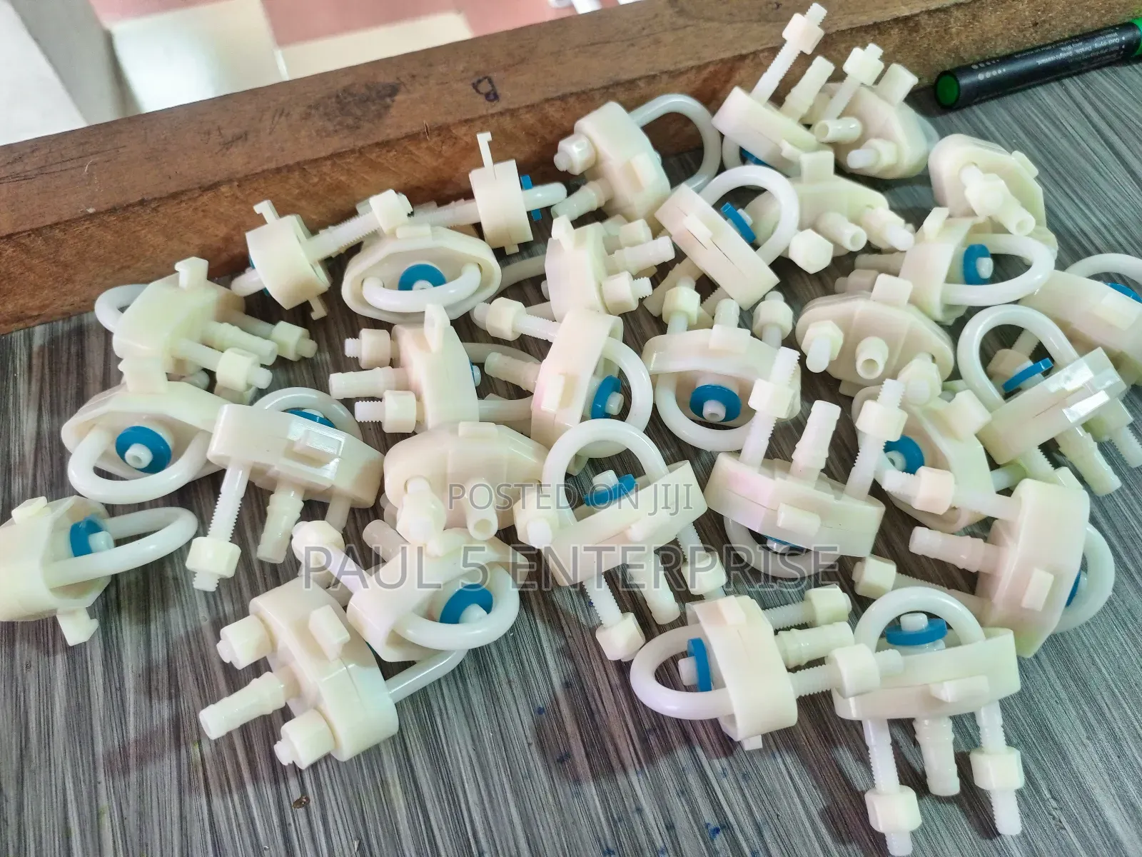Connector for Bell Drinker Wholesale Retail