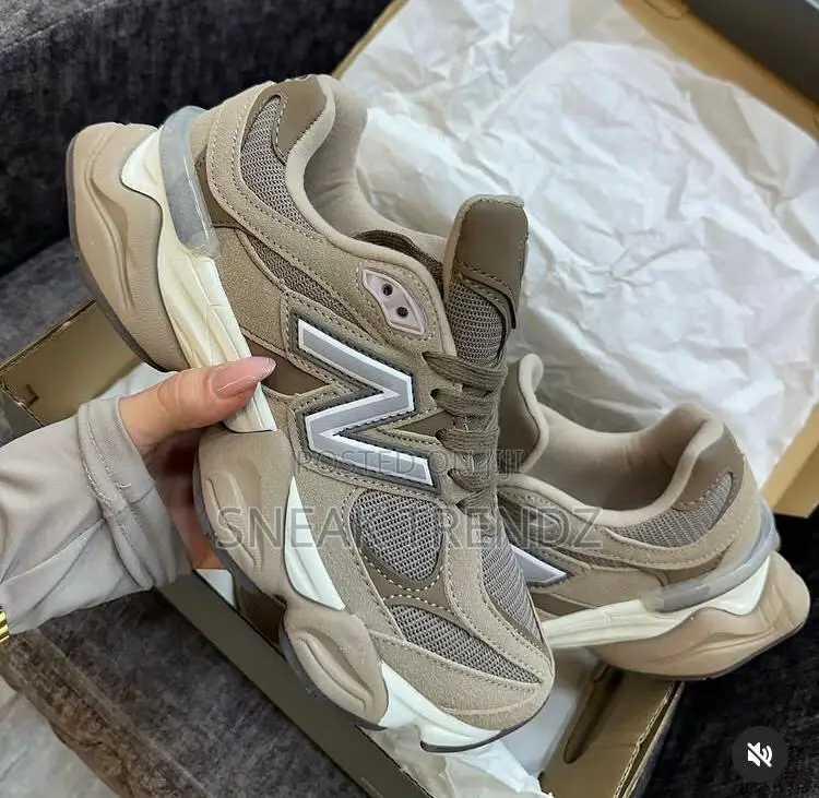 New Balance 9060 Lite Brown N Cream
