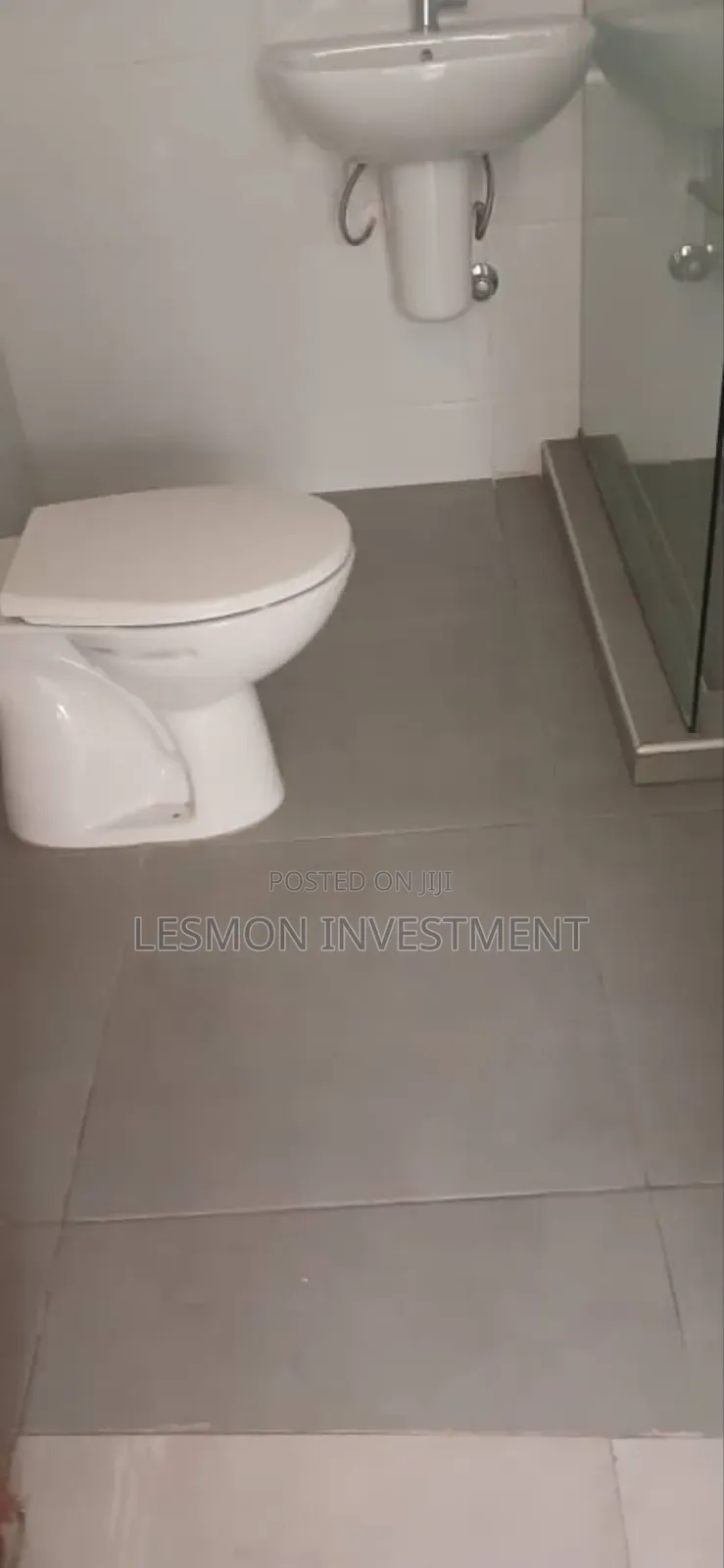 4bdrm Duplex in Airport Residential Area for rent