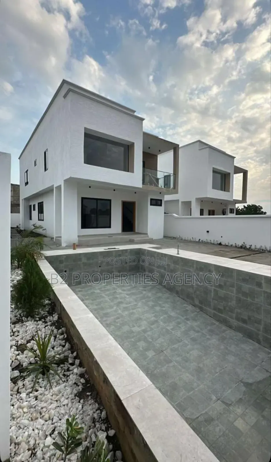Furnished 4bdrm Duplex in B2 Properties Agency, Accra Metropolitan
