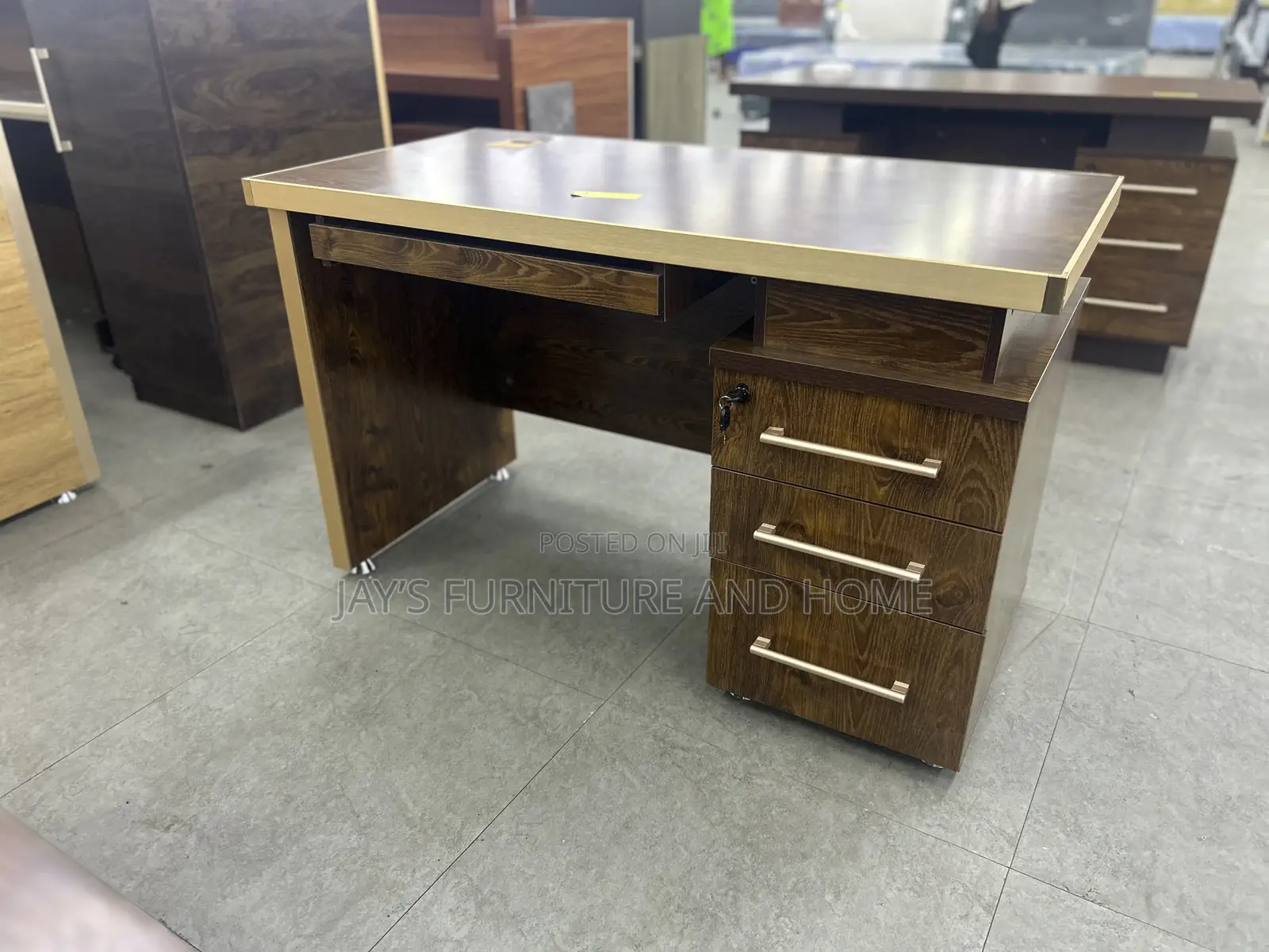Office Table/Desk