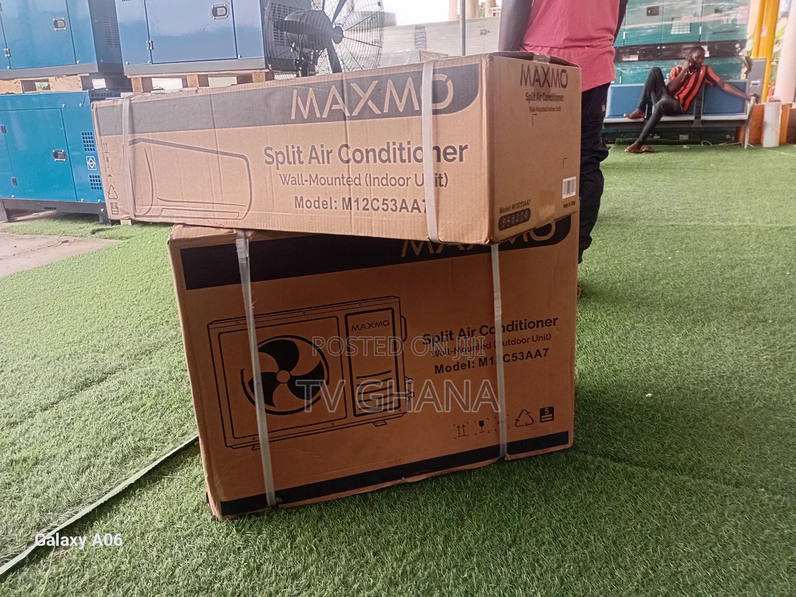 Experience the Chill Factor Maxmo 1.5hp Air Conditioner