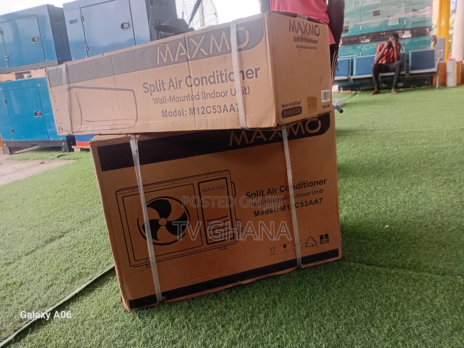 Experience the Chill Factor Maxmo 1.5hp Air Conditioner