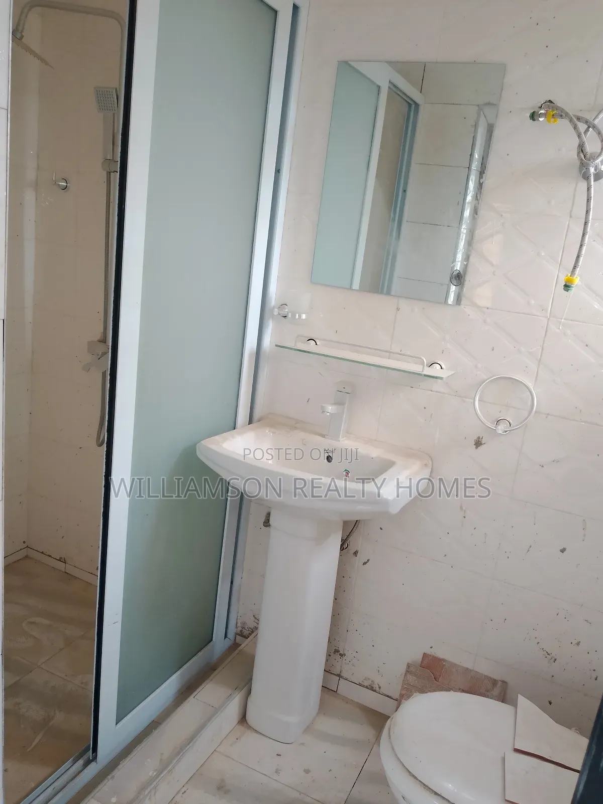 3bdrm Duplex in Hfc Estate Area, Spintex for sale