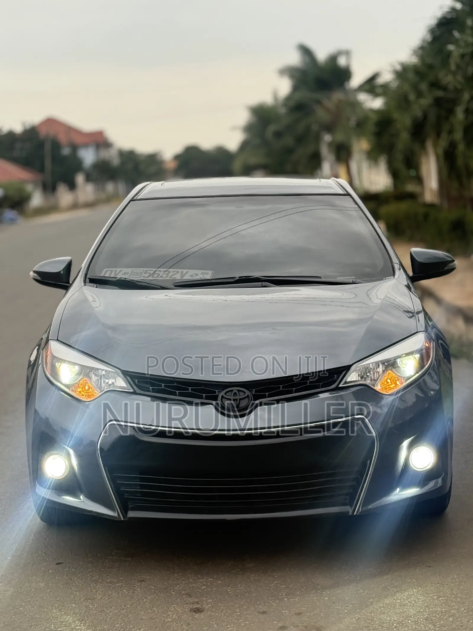 Toyota Corolla S 4dr Sedan (1.8L 4cyl CVT) 2016 Gray