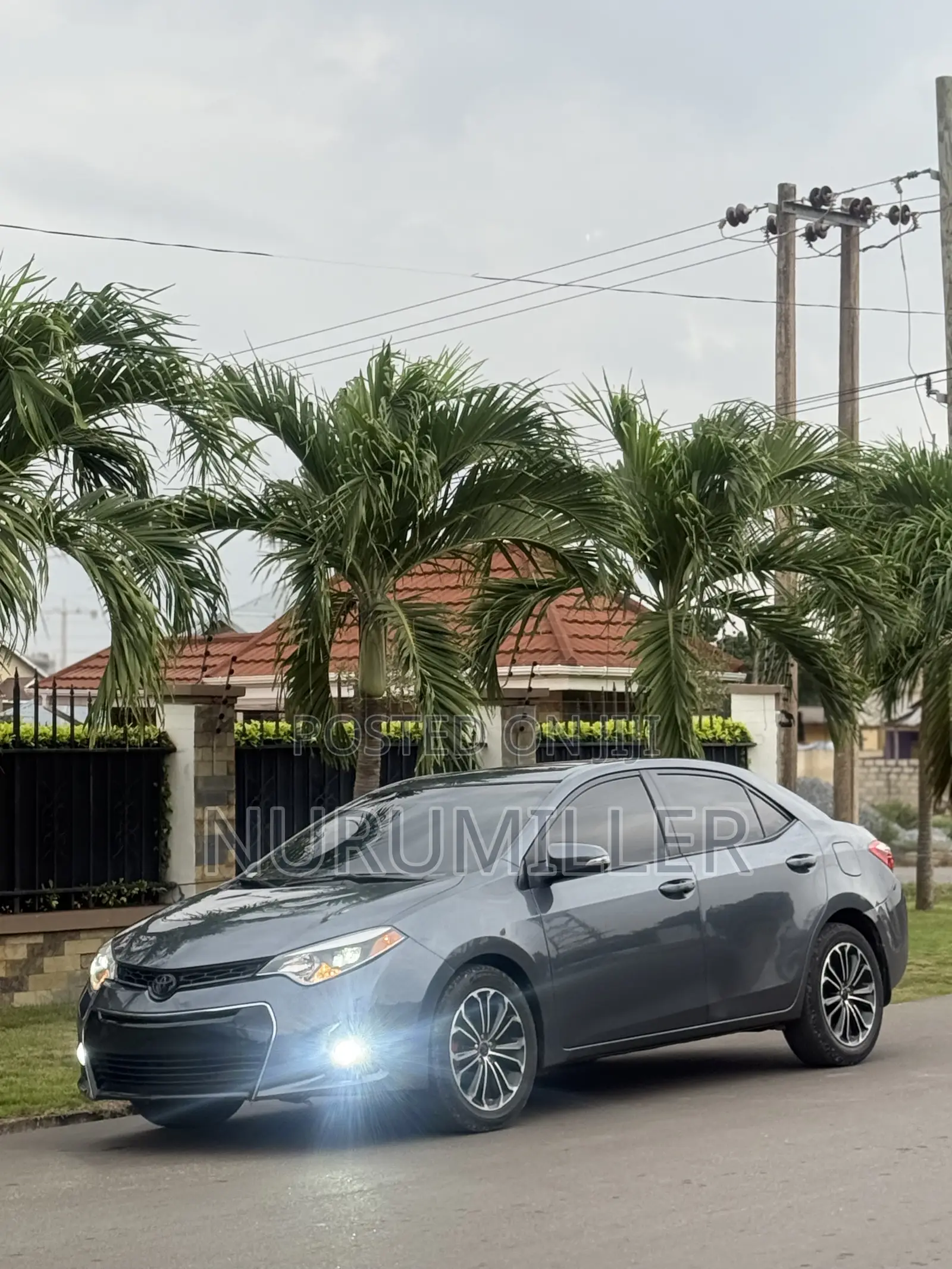 Toyota Corolla S 4dr Sedan (1.8L 4cyl CVT) 2016 Gray