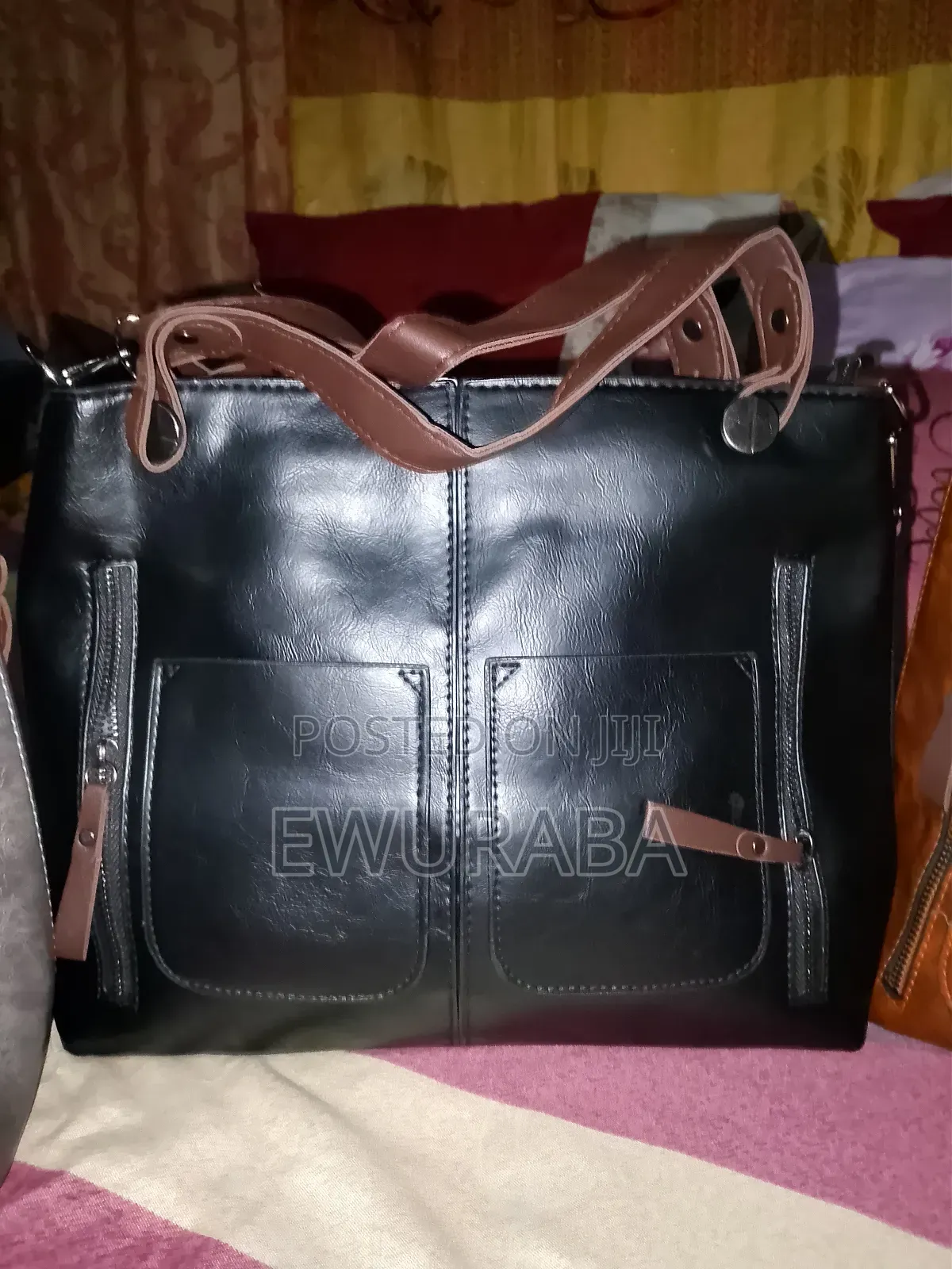 Highly Trending Ladies Handbag