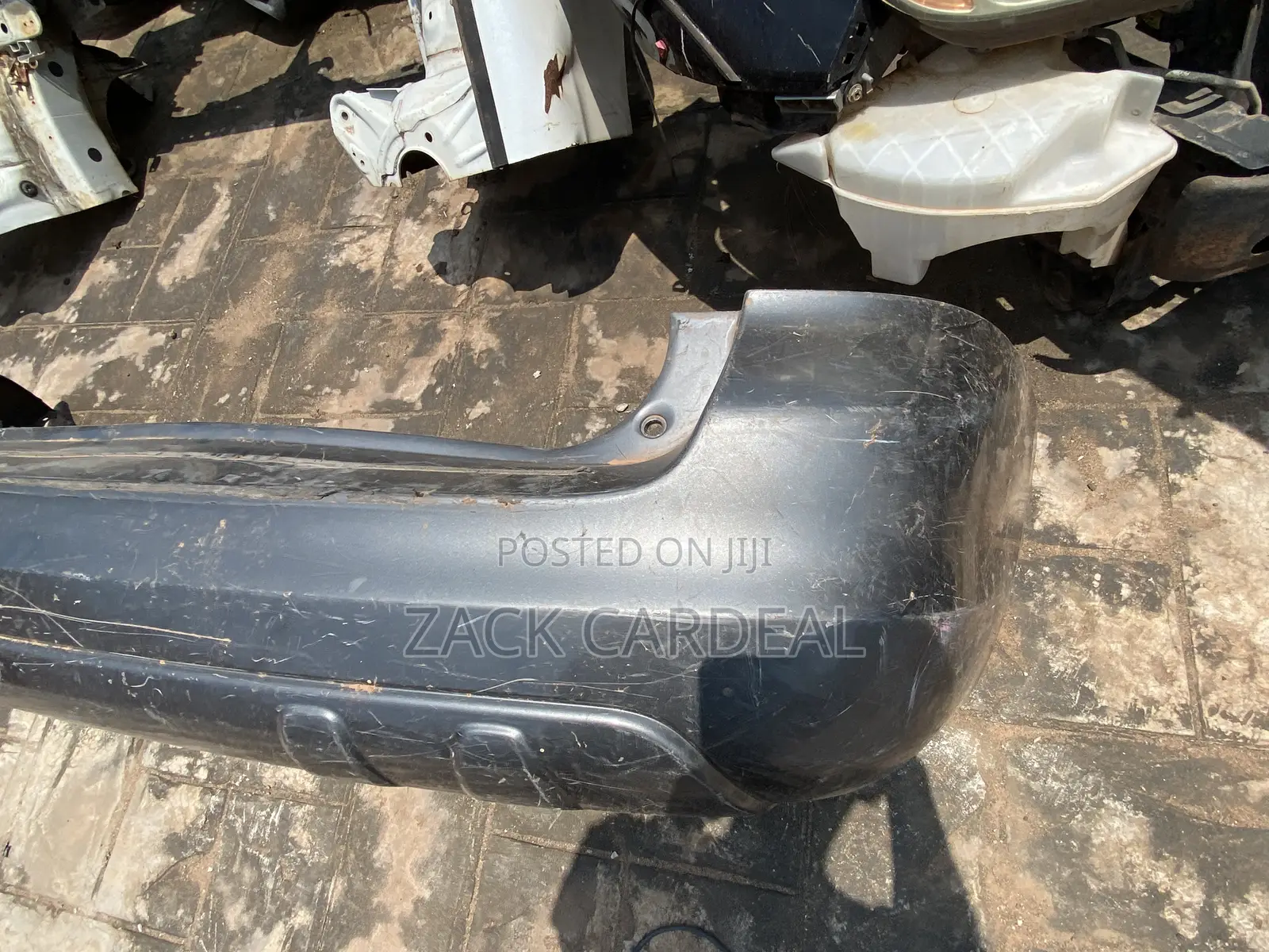 Toyota Matrix 2005 Back Bumper Available