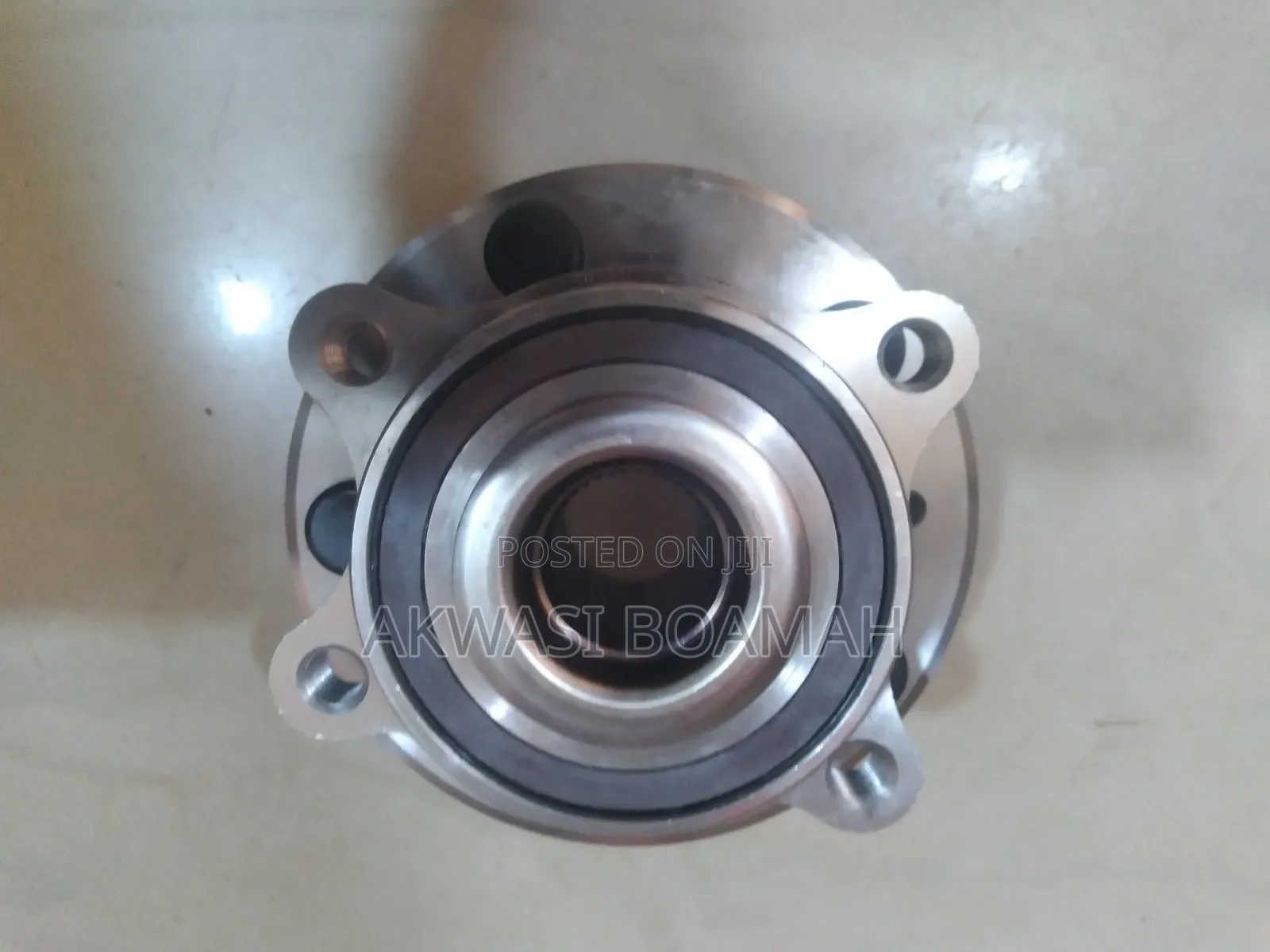 Ford Explorer/ Edge Front Hub 1 Pc