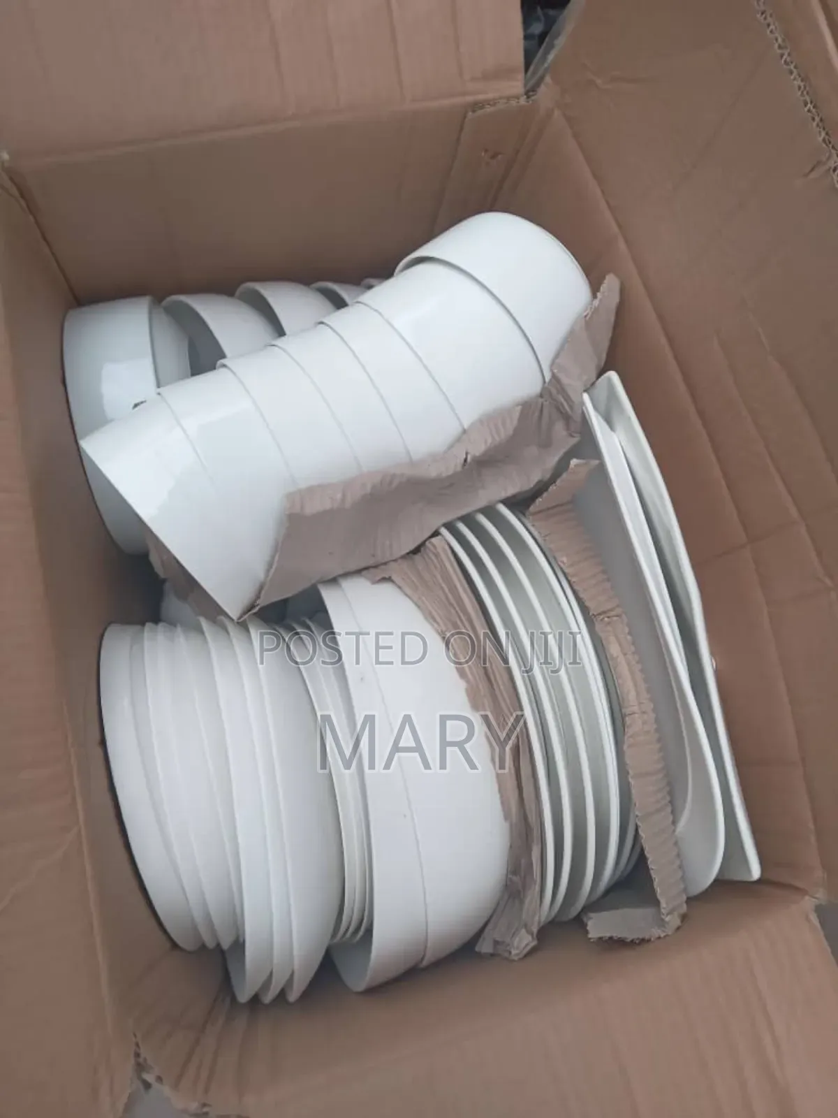35-50pcs Ceramic Bowls and Mugs