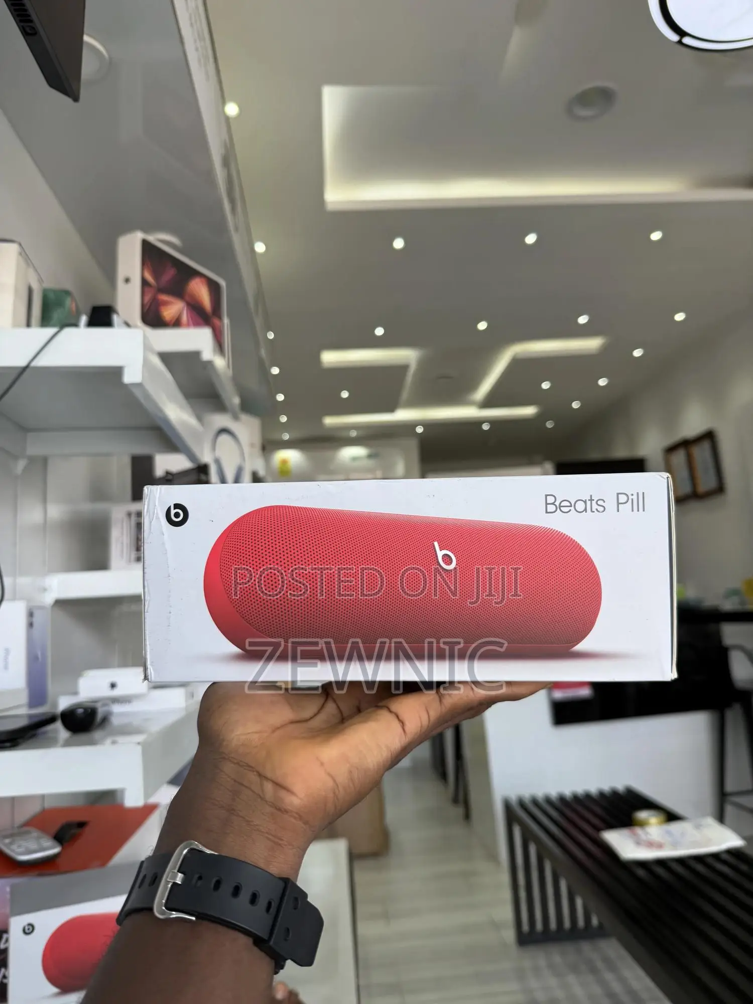 Beat Pill Bluetooth Speaker