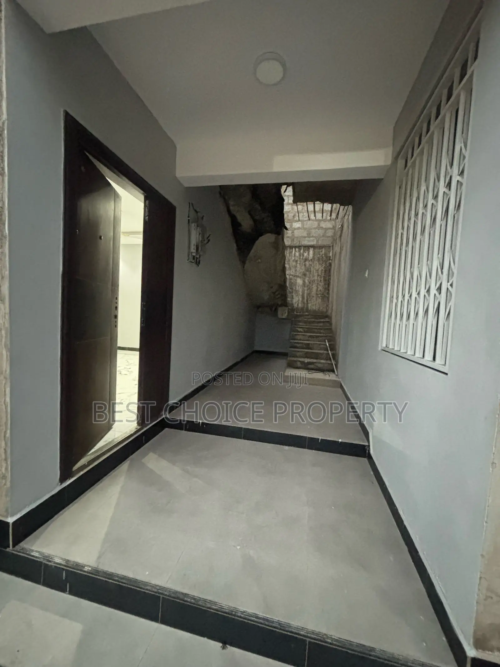 Ex Chamber and Hall for Rent at Madina