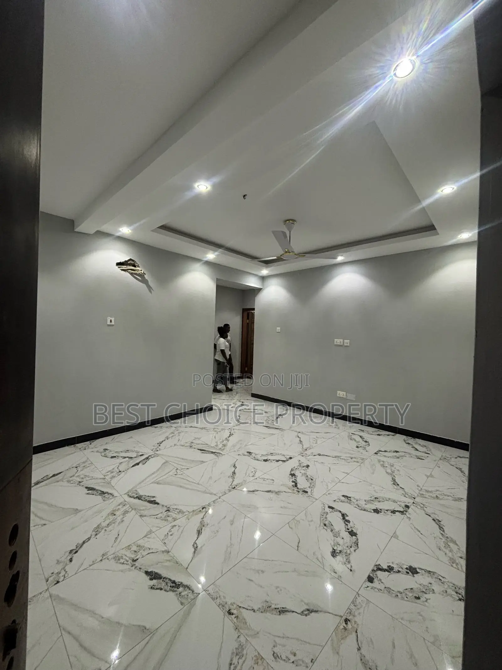 Ex Chamber and Hall for Rent at Madina