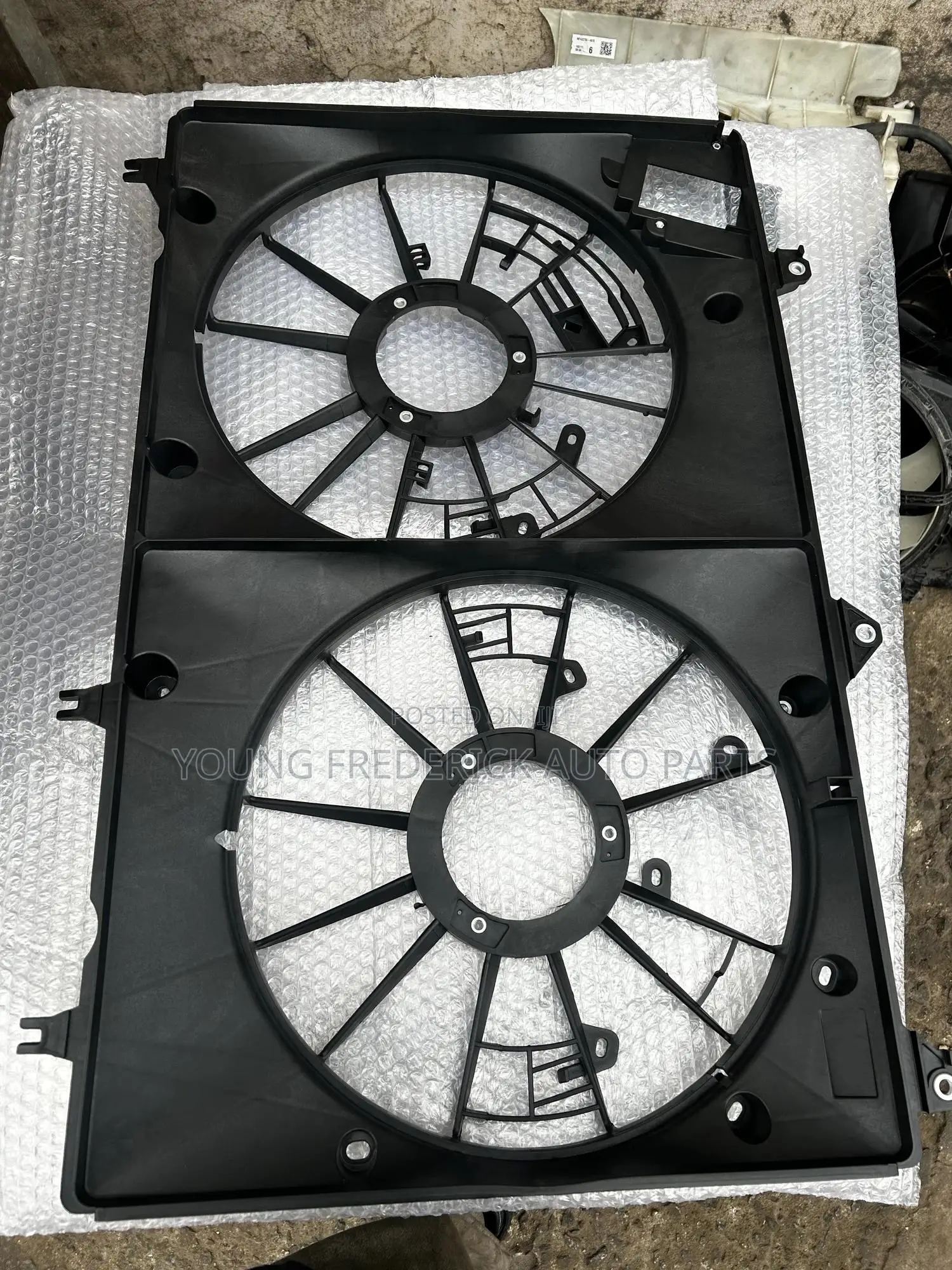 Toyota Highlander 2008 2009 2010 Radiator Fan Case/Cover