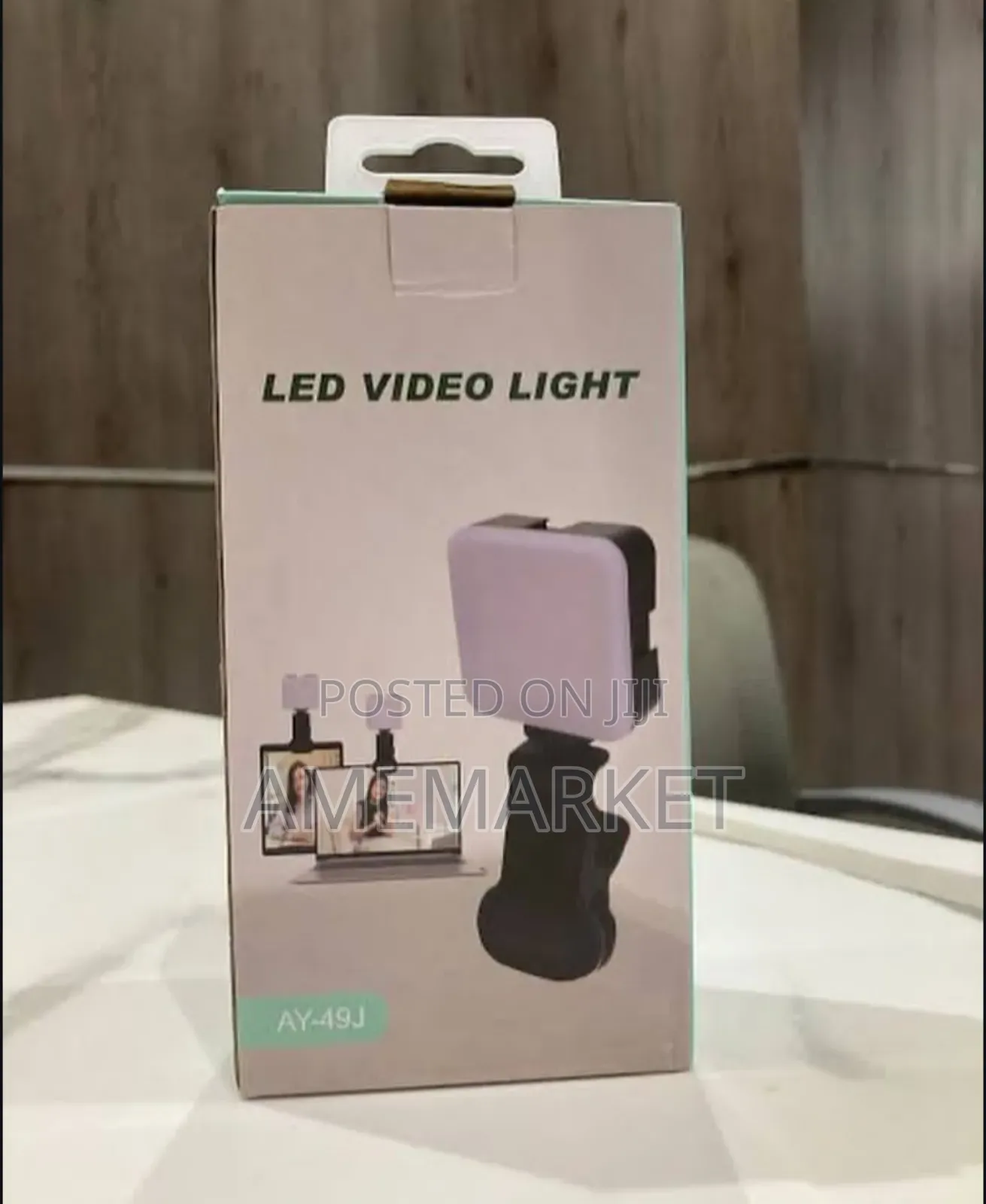 Light for Phones and Laptop Computer. Ay-49j Led Video Light