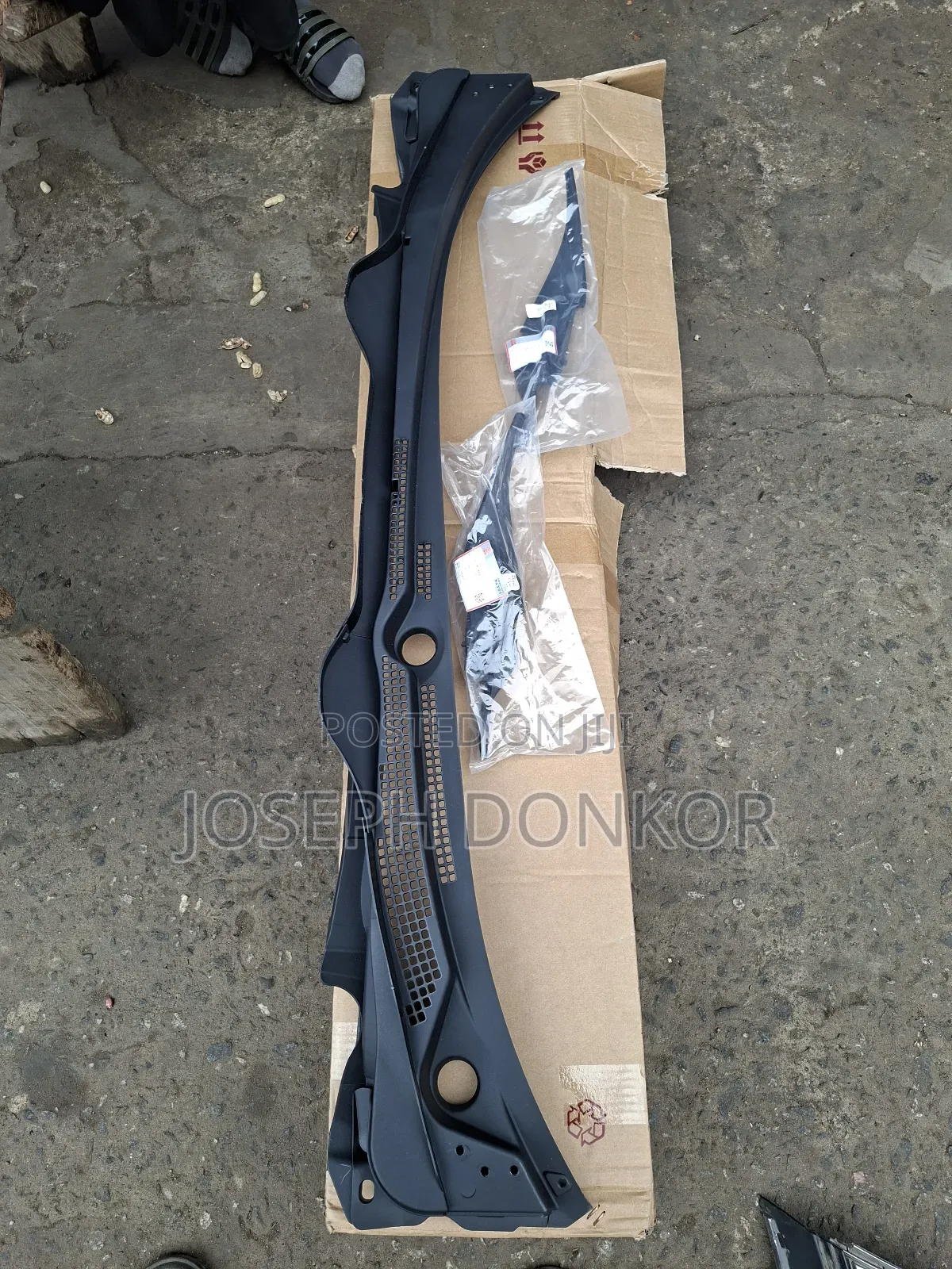 Civic Wiper Panel With Ends 2016,2017,2018,2019,2020,2021