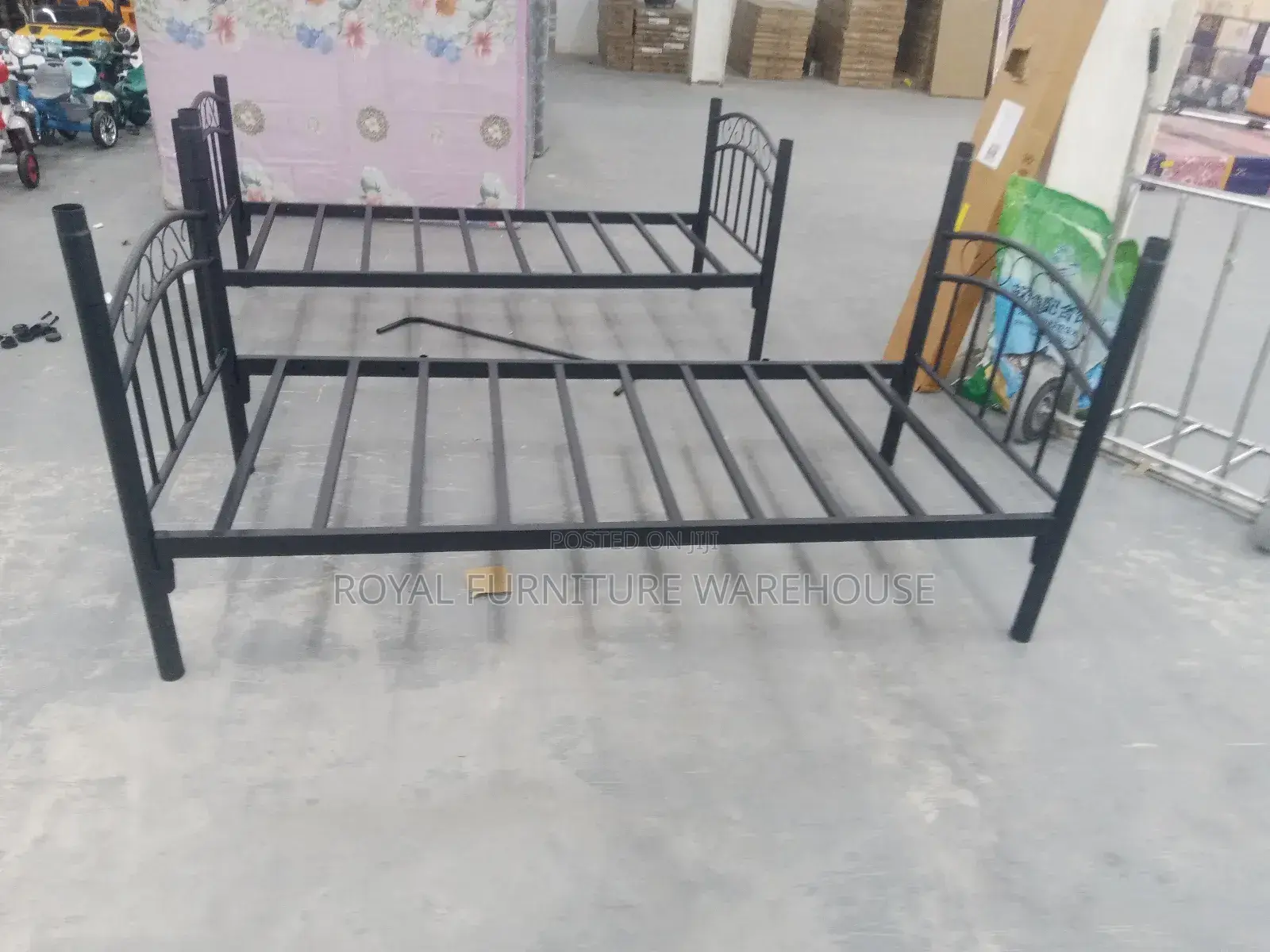 Top and Down Metal Bang Bed