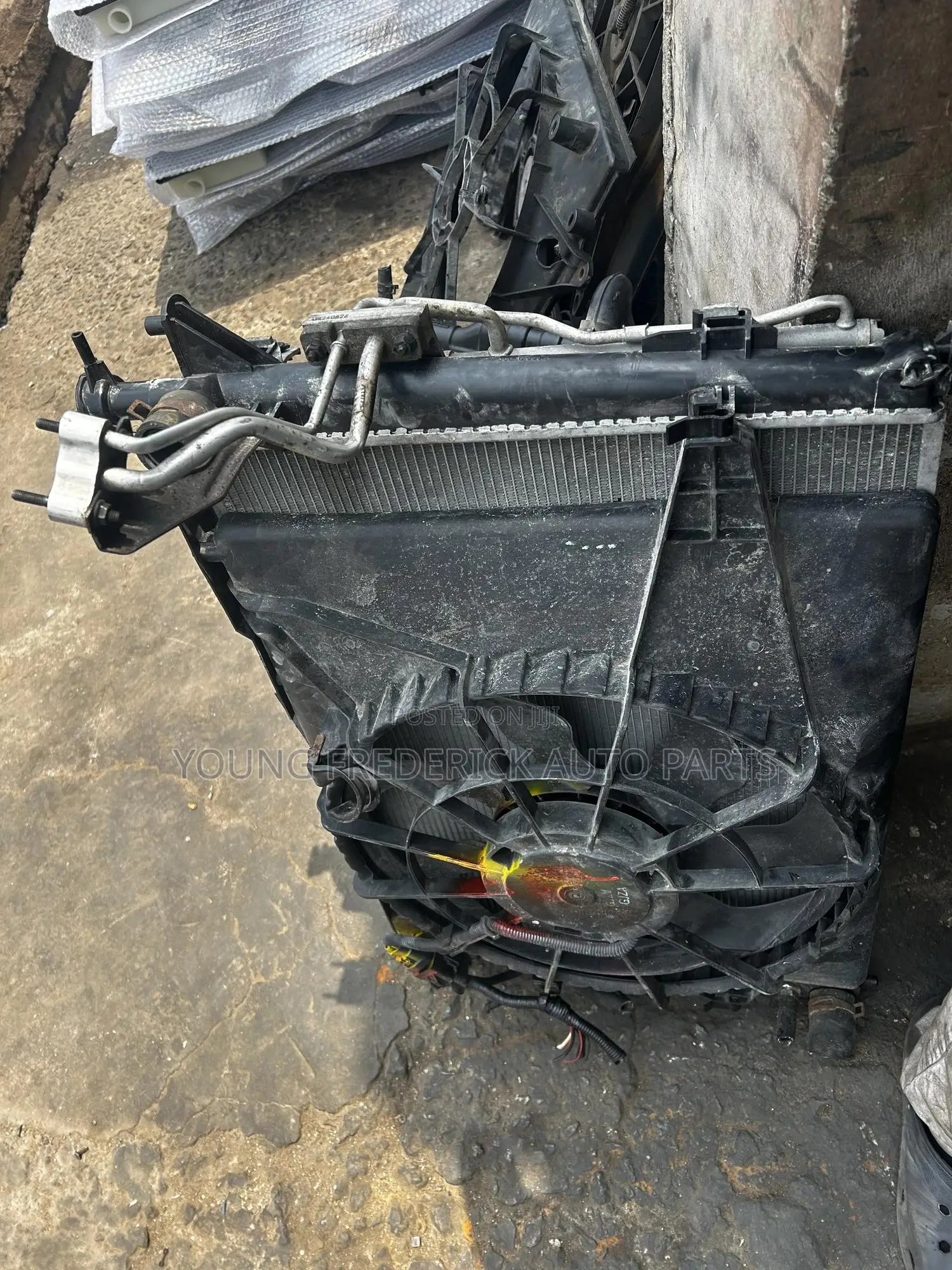 Hyundai Santa Fe 2010 2012 2015 2017 Complete Radiator