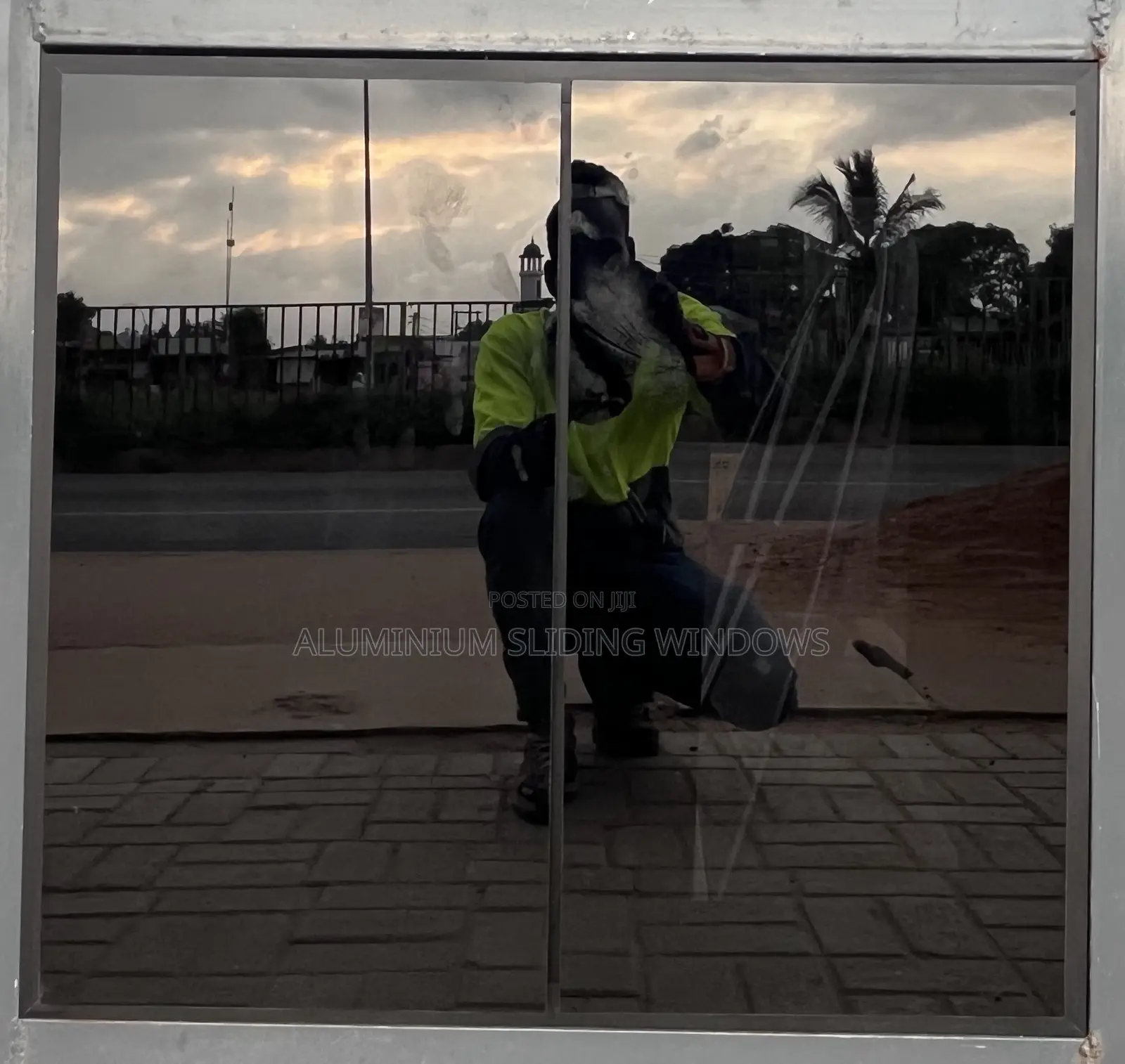 Frameless Casement Window