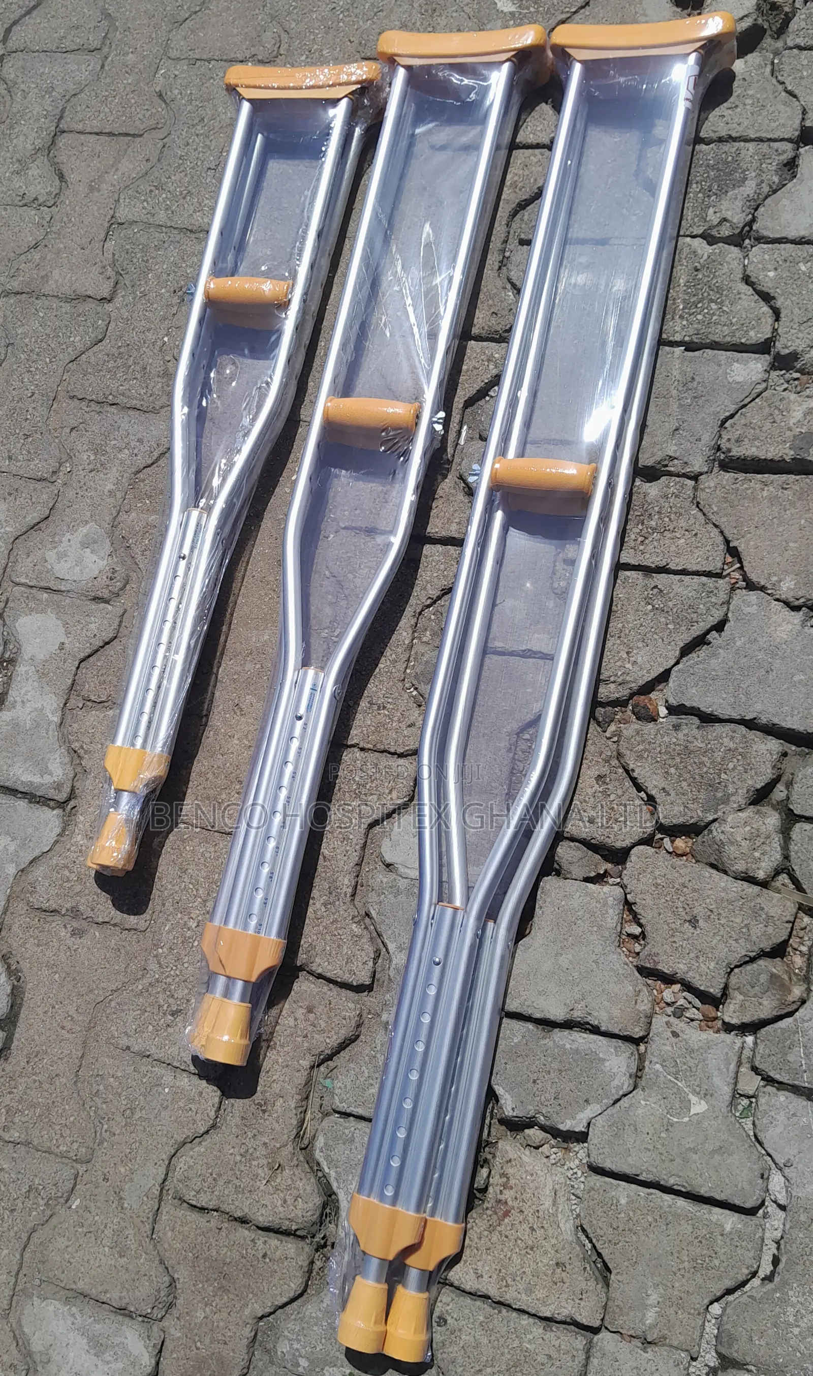Armpit Crutches (Small)