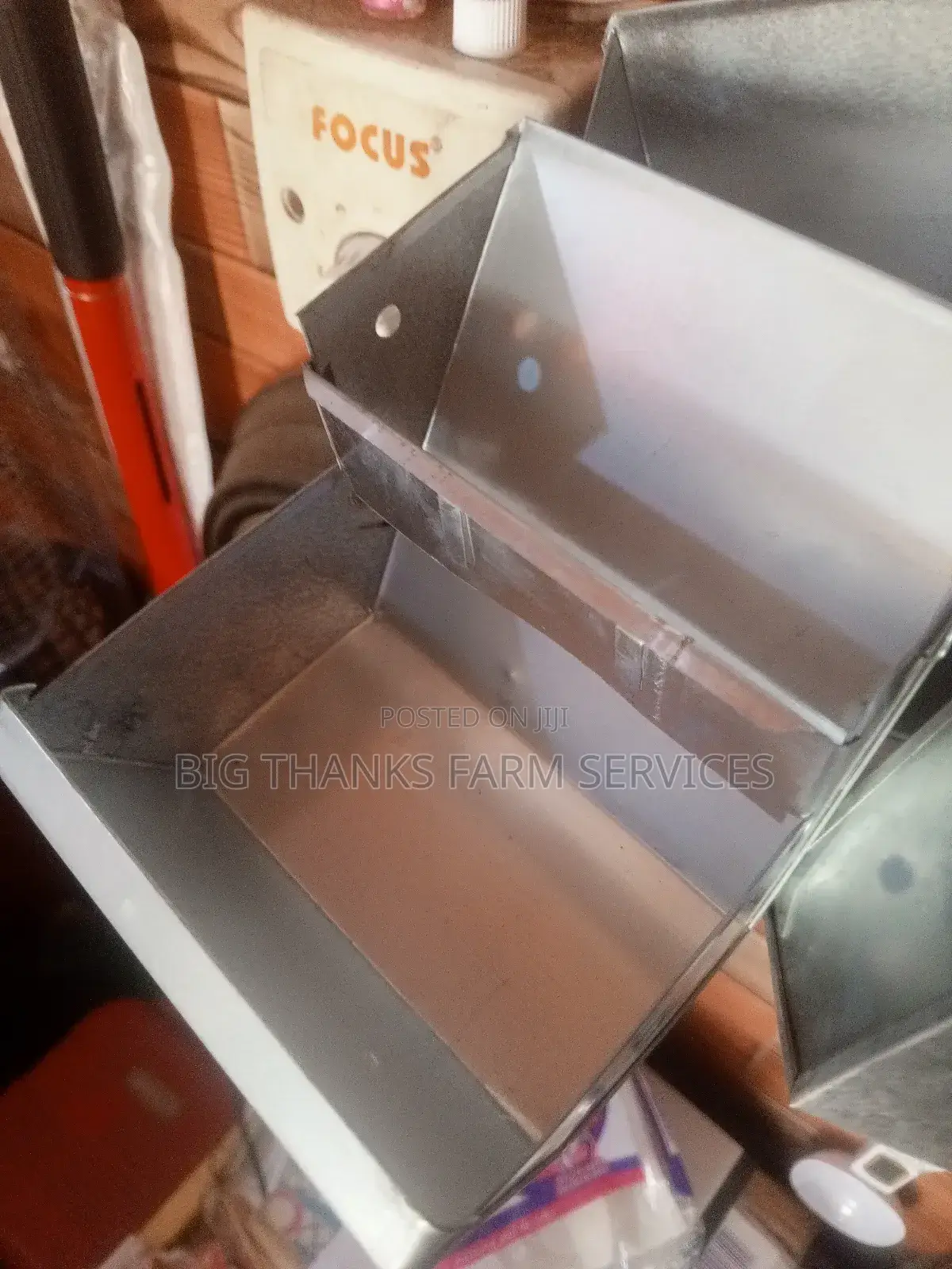 Metallic J Feeders Rabbit/Grassc