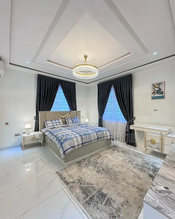 4bdrm Duplex in East Legon for sale